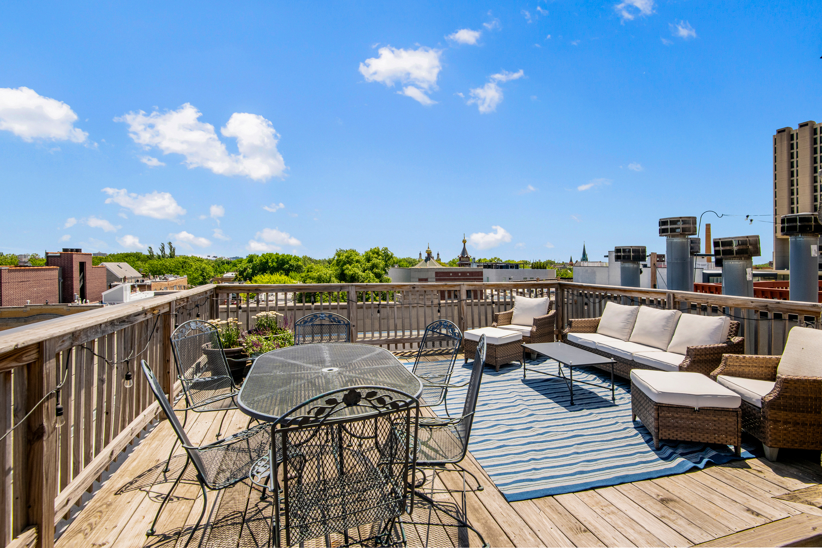 2136 W Division Street Unit: 4