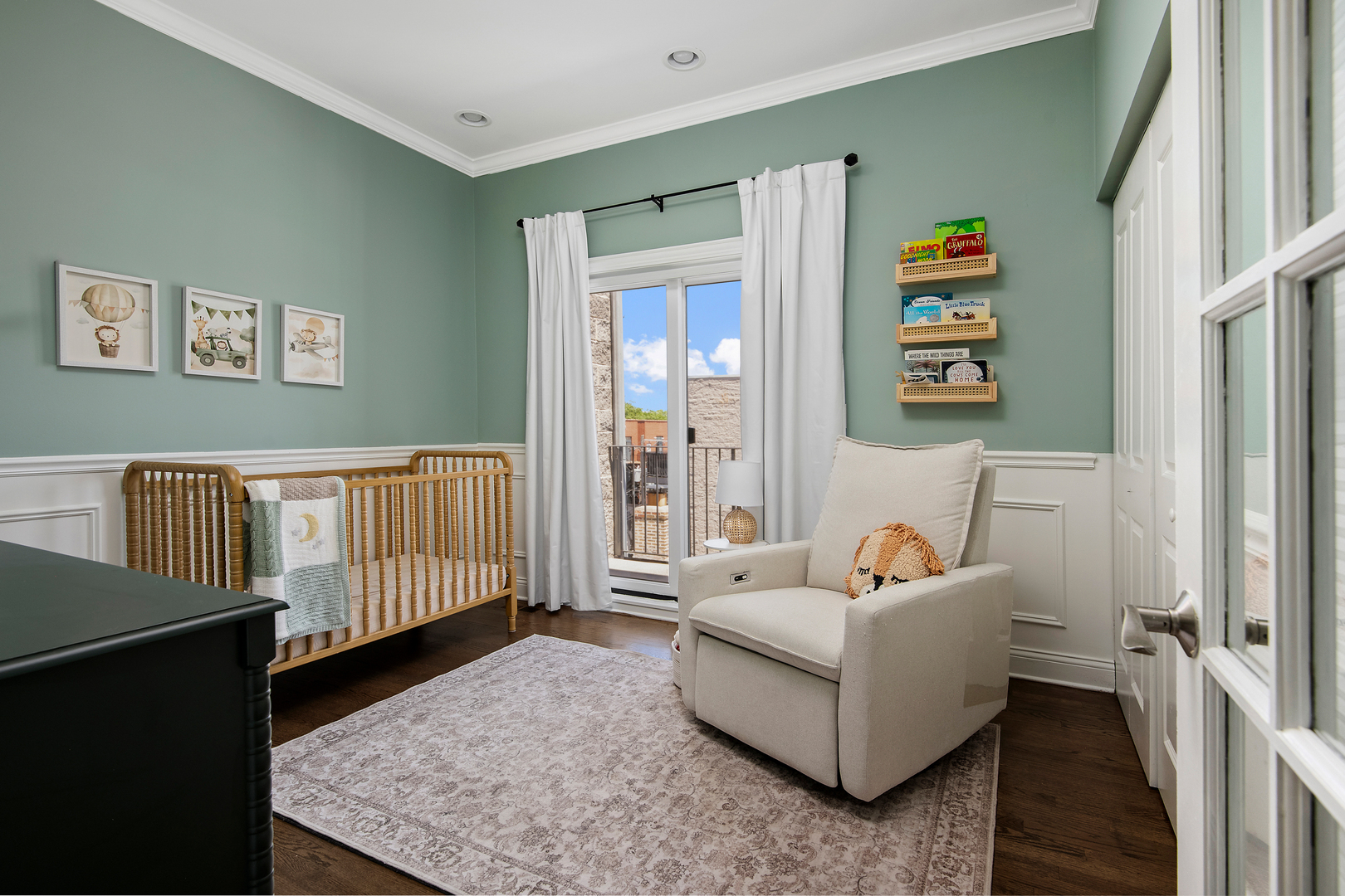 2136 W Division Street Unit: 4