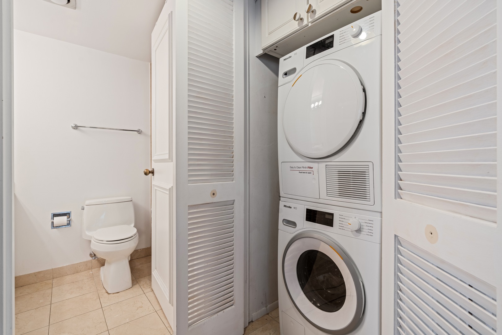 40 E Delaware Place Unit: 1502
