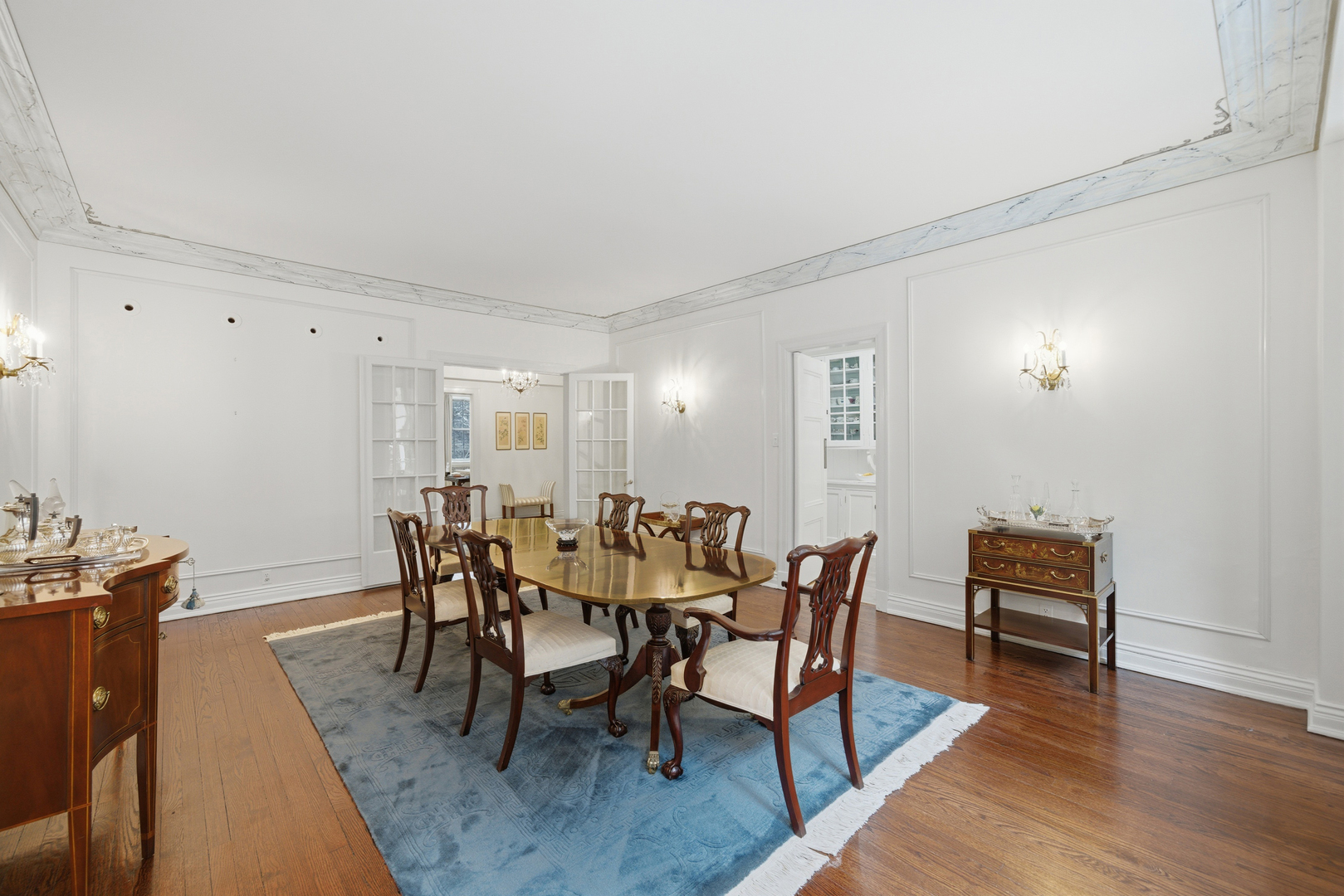 232 E Walton Place Unit: 3E