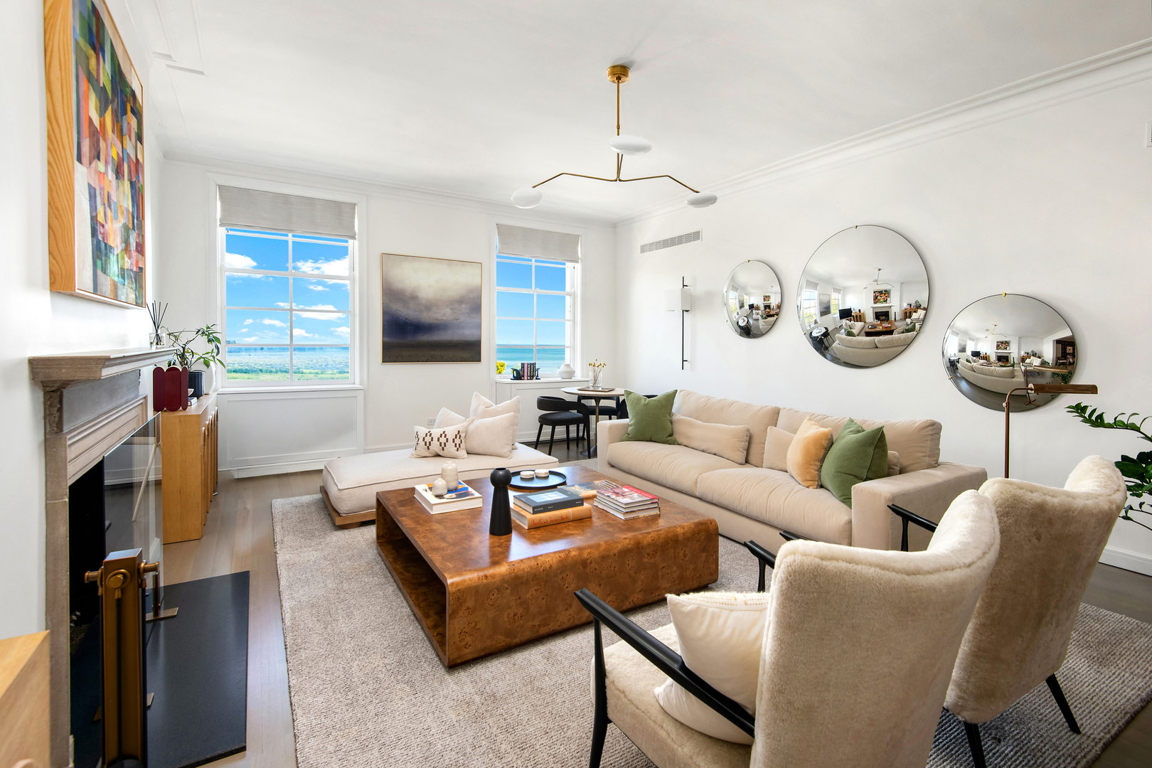 229 E Lake Shore Drive Unit: 4E