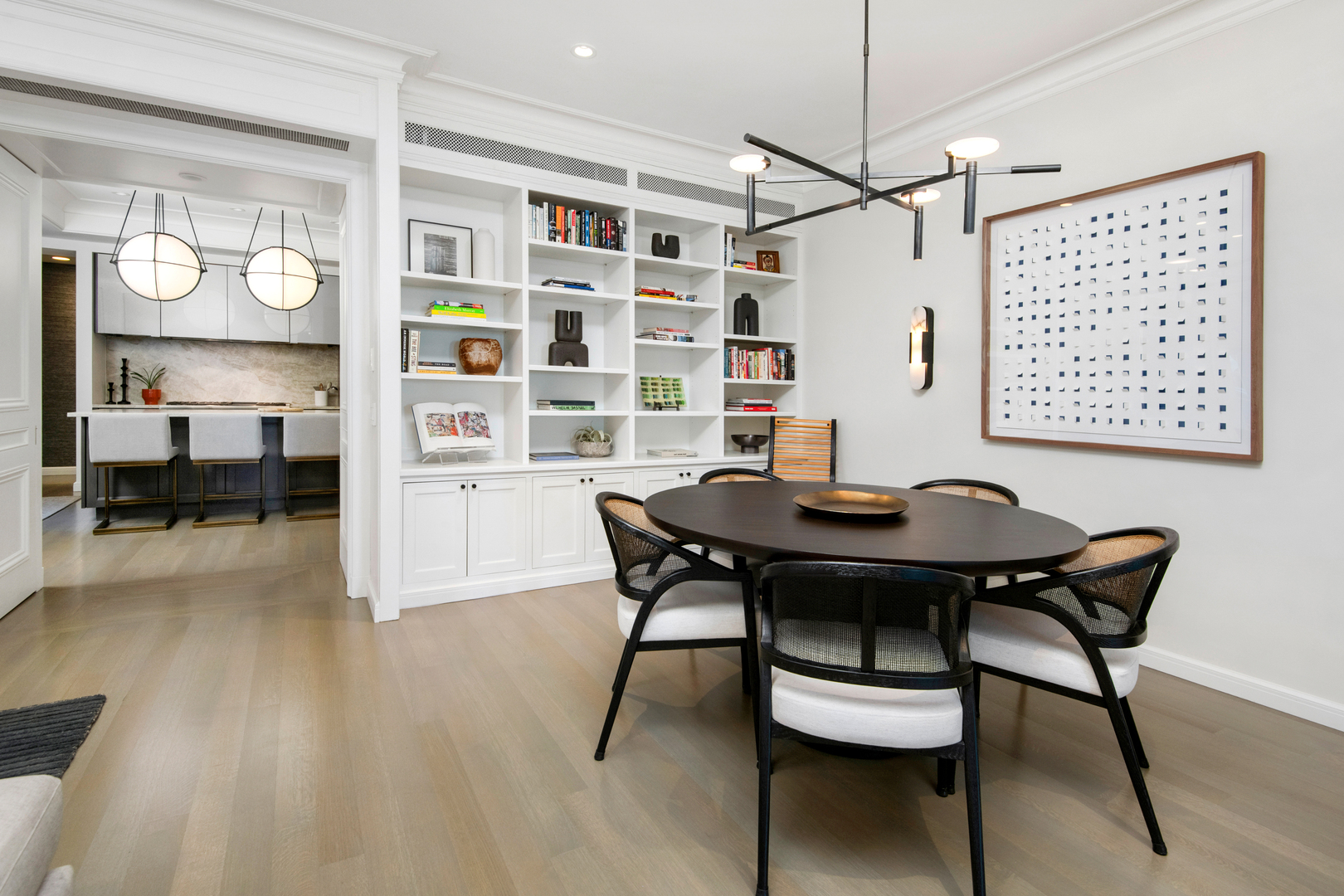 229 E Lake Shore Drive Unit: 4E