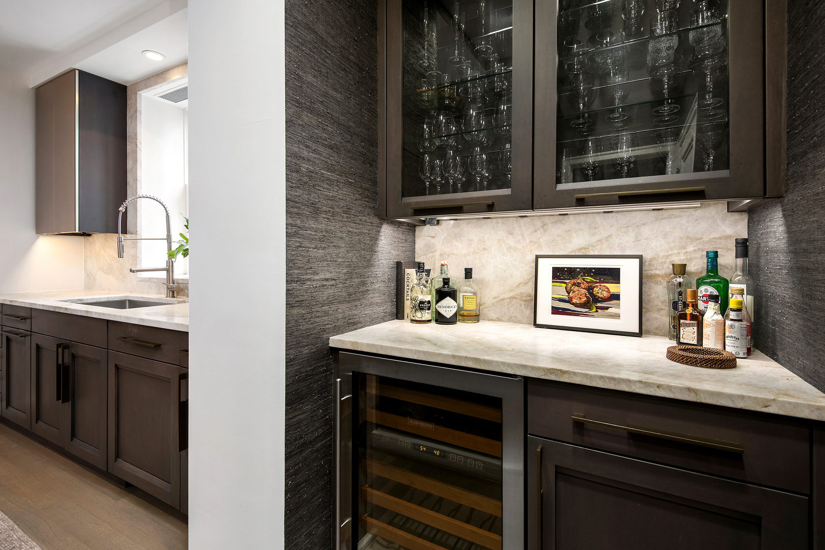 229 E Lake Shore Drive Unit: 4E