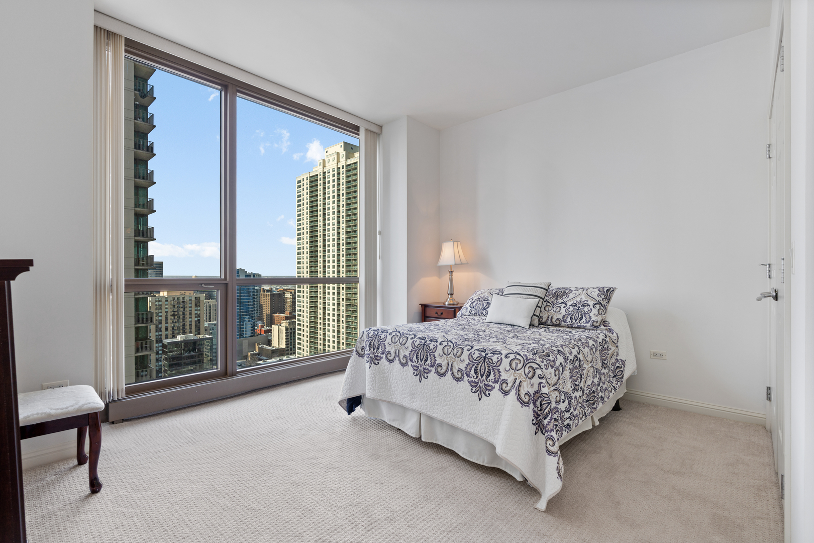 21 E Huron Street Unit: 2803