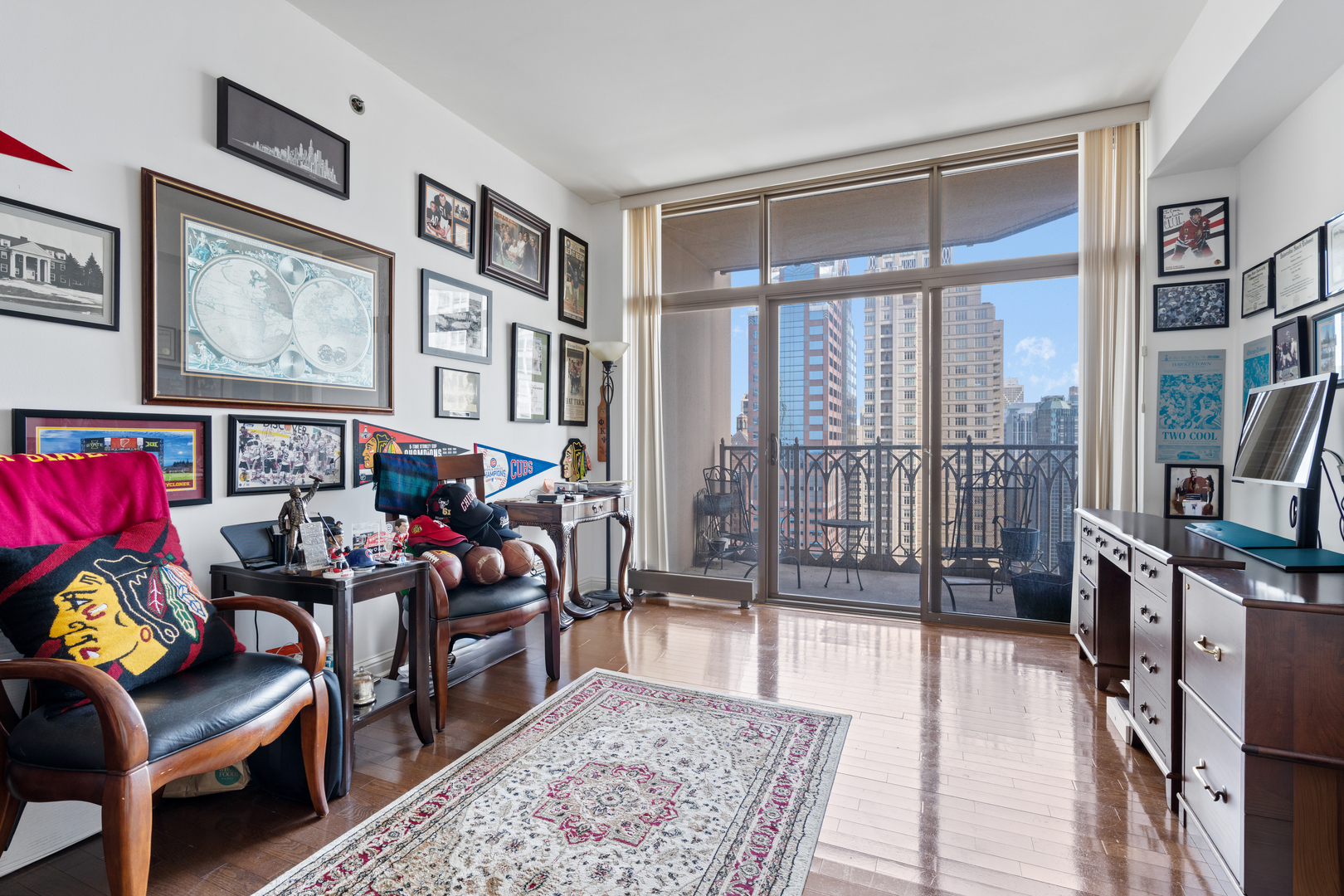 21 E Huron Street Unit: 2803