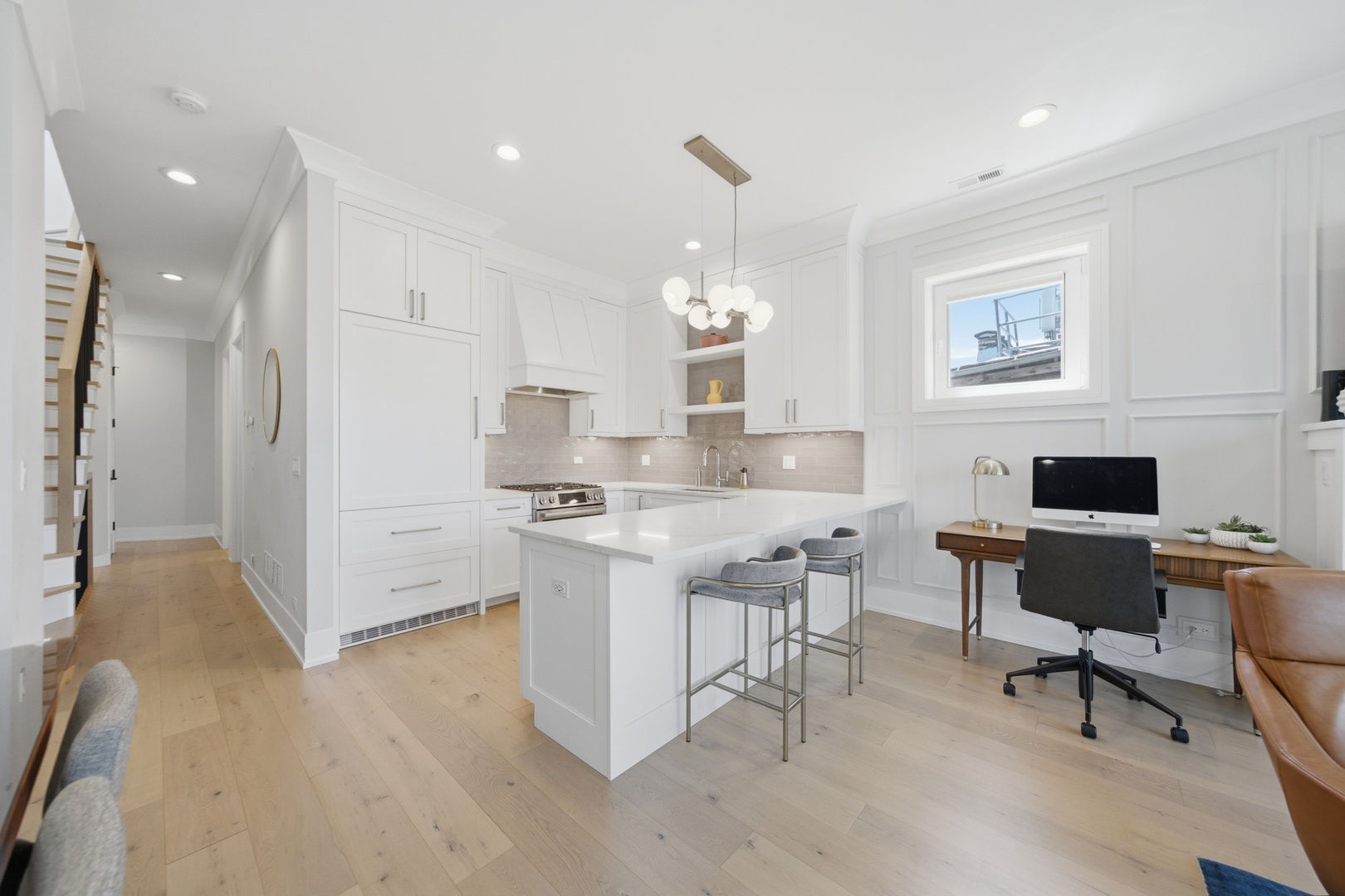 1145 W Addison Street Unit: 3