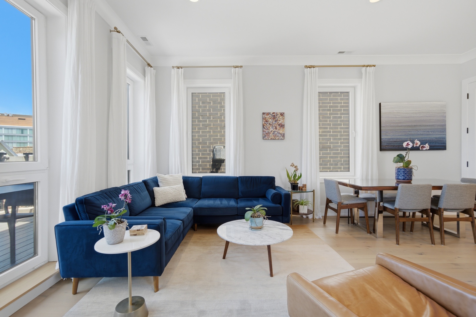 1145 W Addison Street Unit: 3