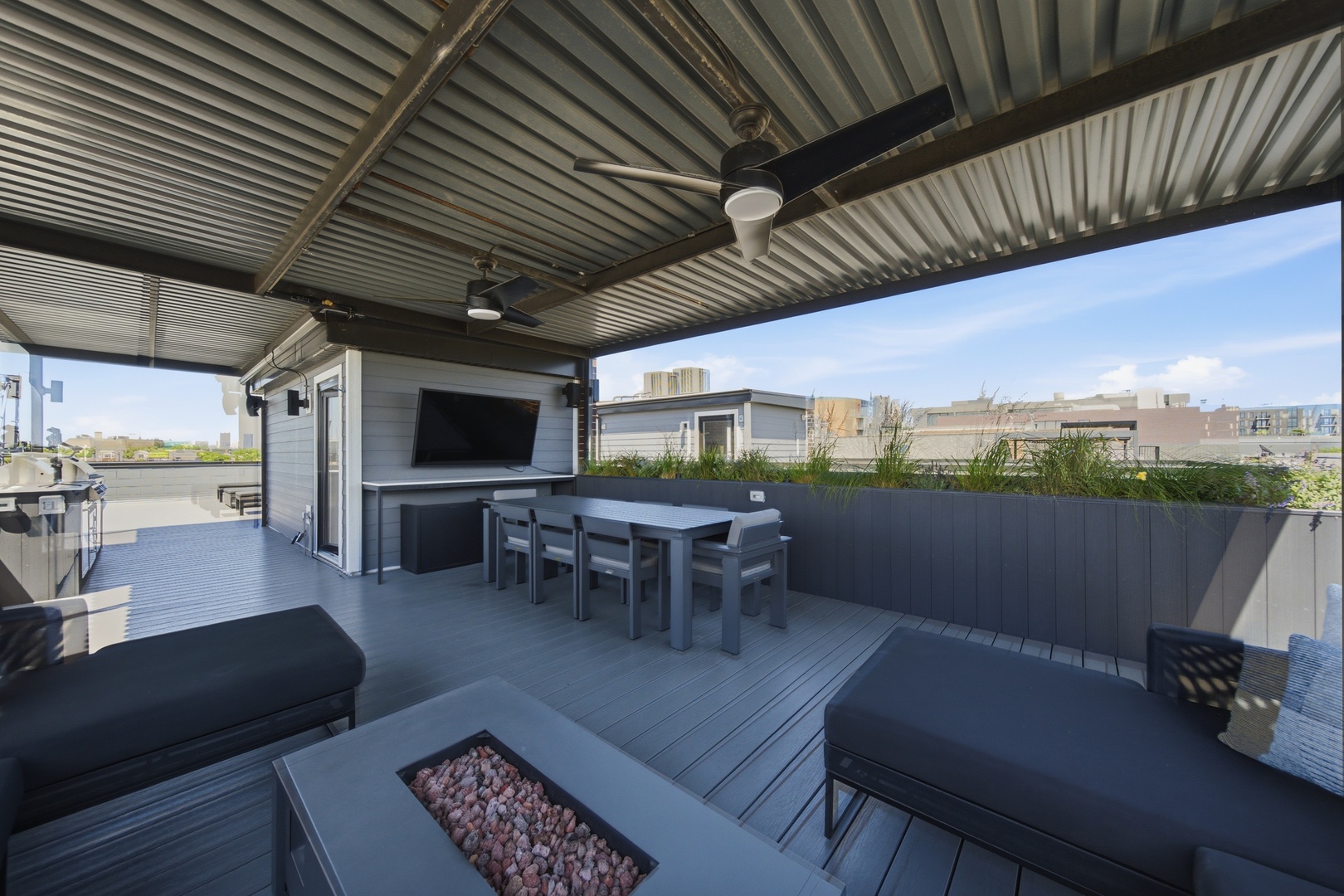 1145 W Addison Street Unit: 3