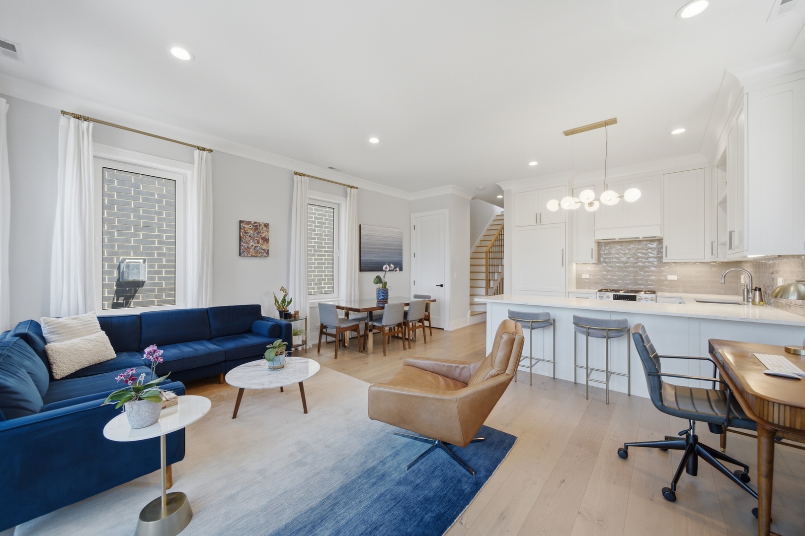 1145 W Addison Street Unit: 3