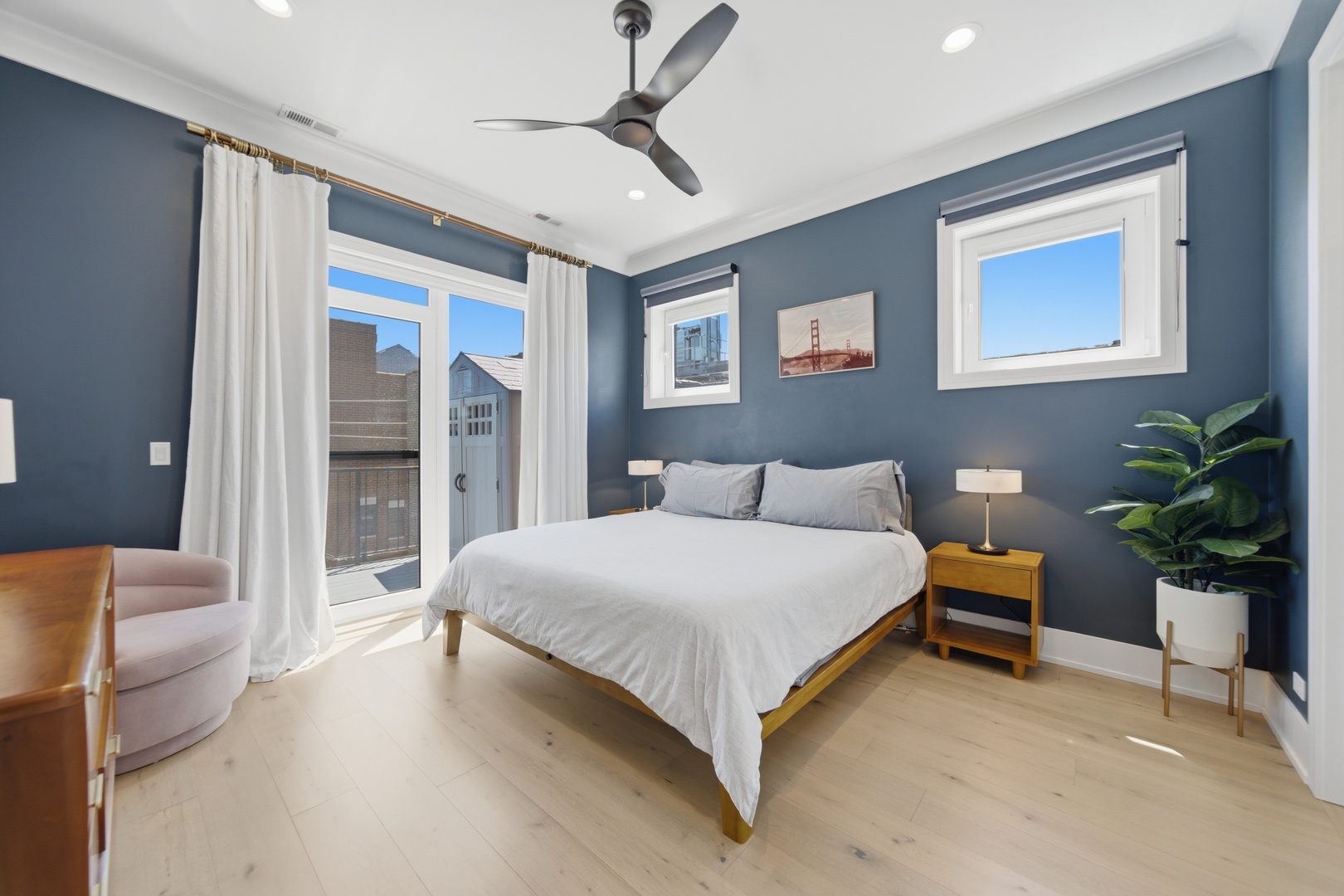 1145 W Addison Street Unit: 3