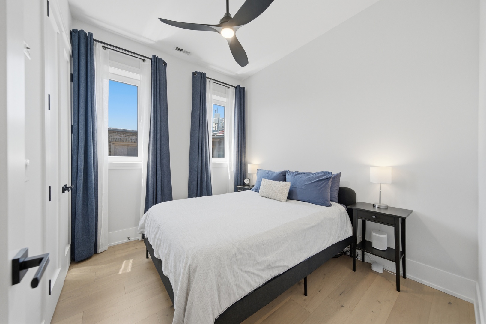 1145 W Addison Street Unit: 3