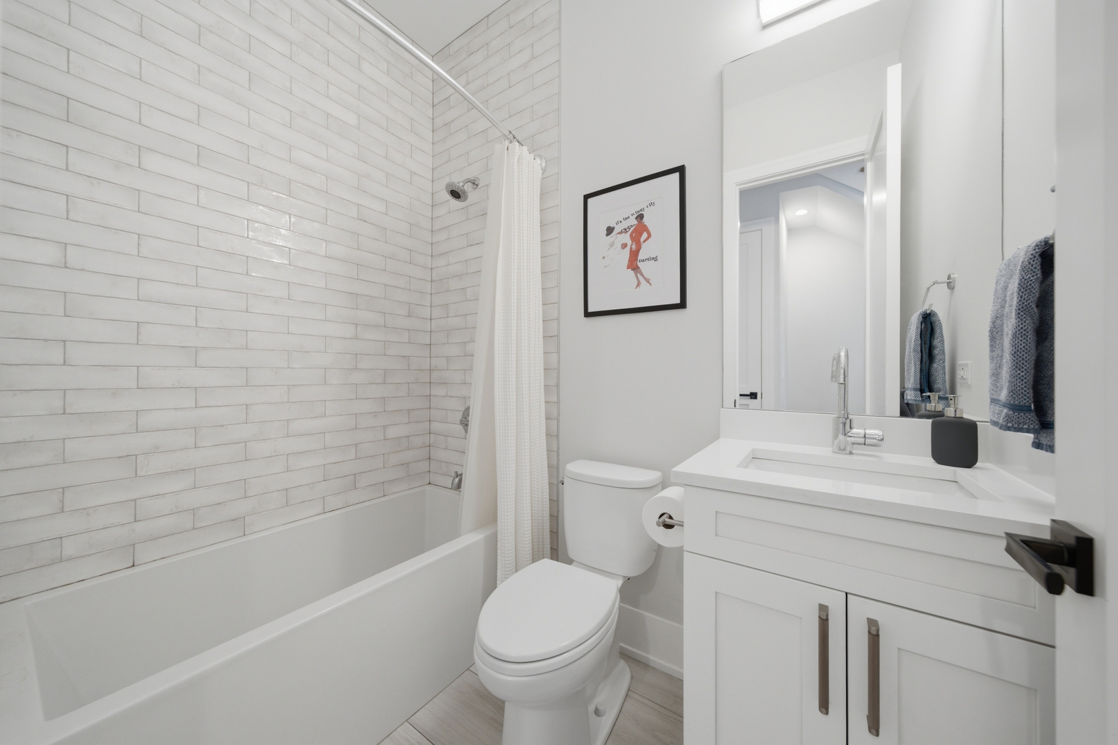 1145 W Addison Street Unit: 3