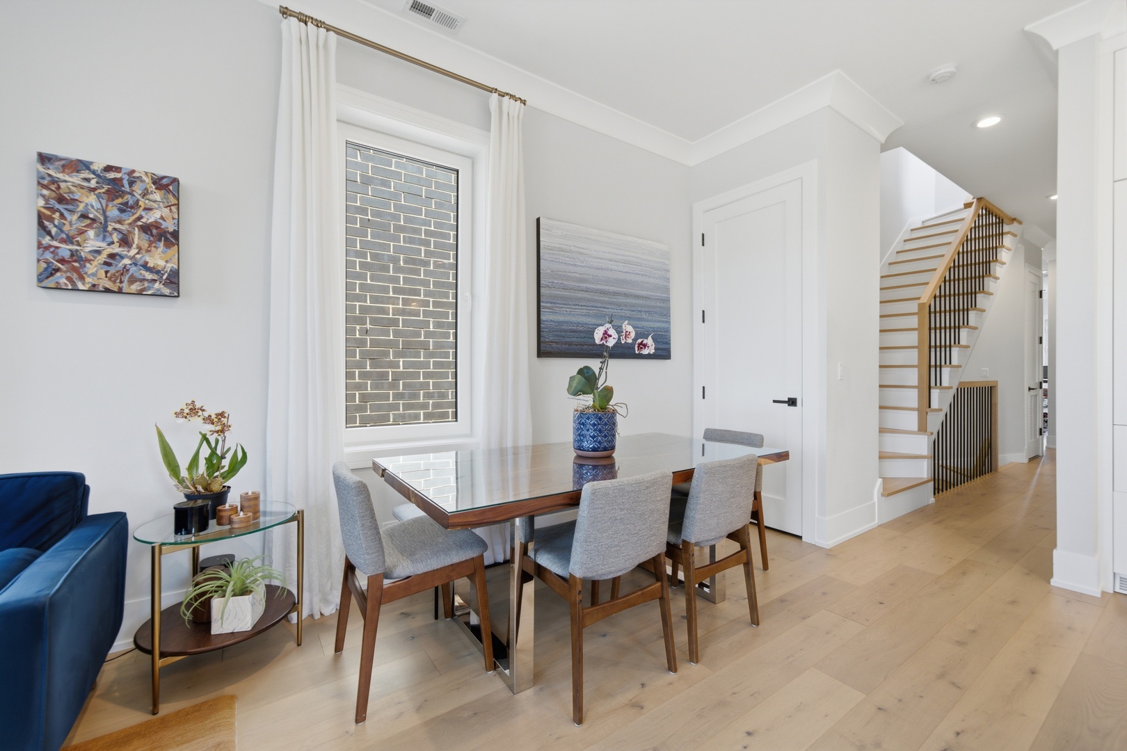1145 W Addison Street Unit: 3