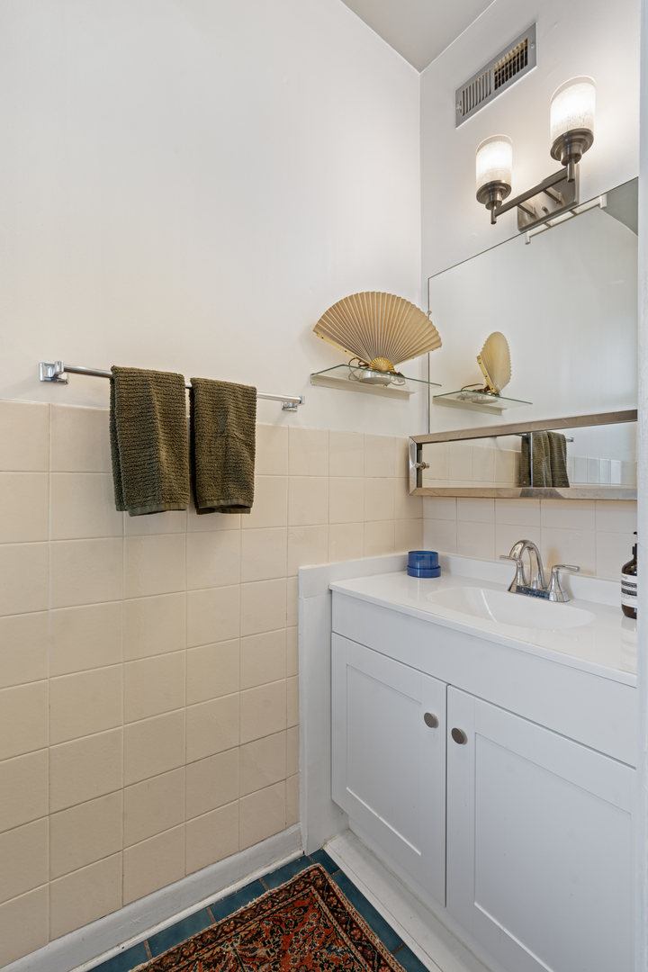 5114 N KENMORE Avenue Unit: 3S