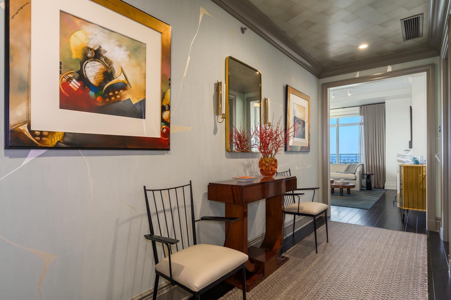 2550 N Lakeview Avenue Unit: N1904