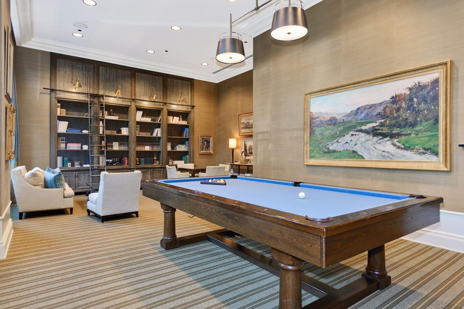 2550 N Lakeview Avenue Unit: N1904