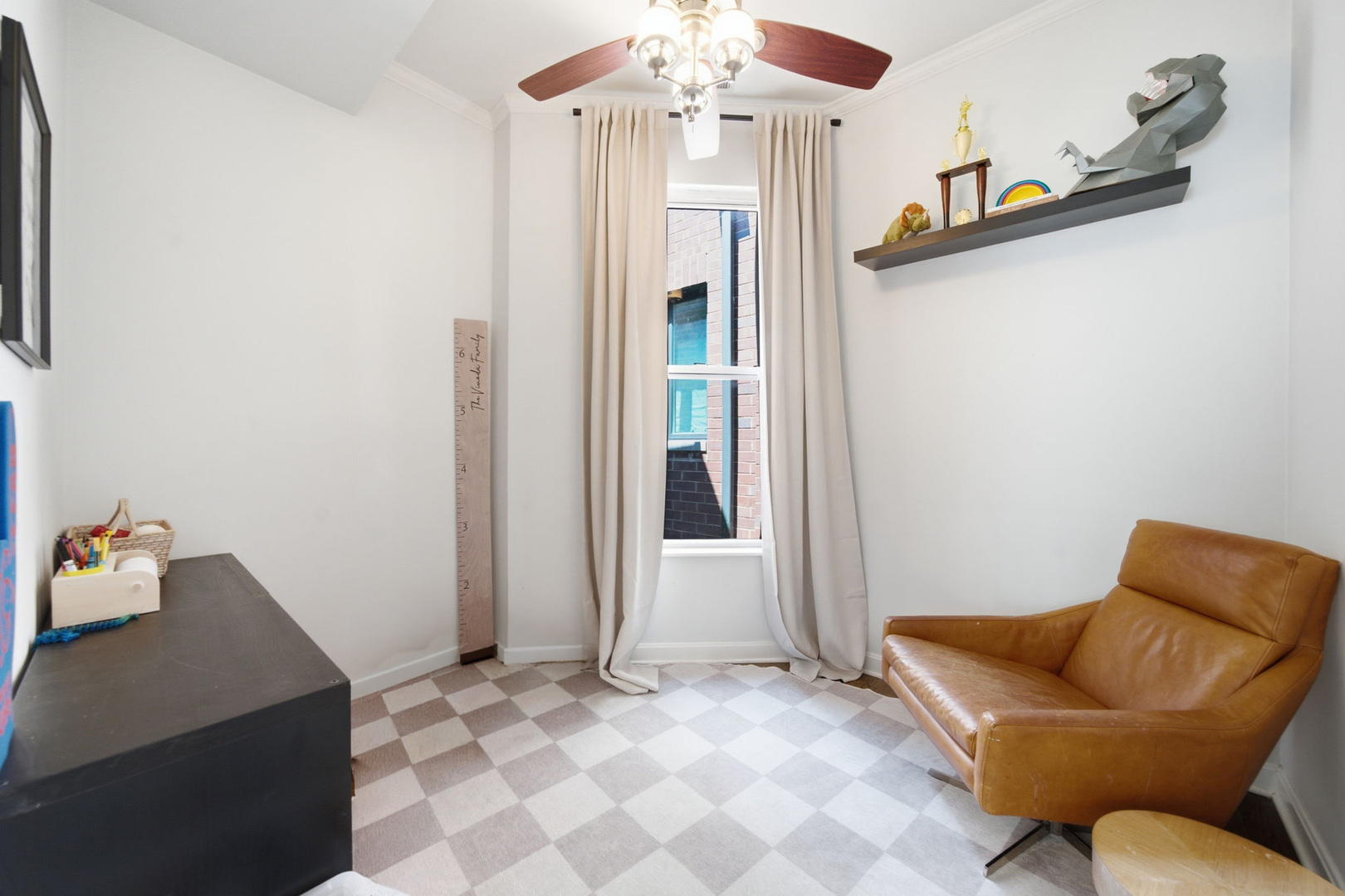 3742 N Janssen Avenue Unit: 2