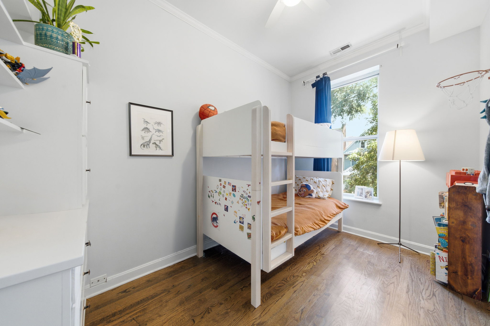3742 N Janssen Avenue Unit: 2
