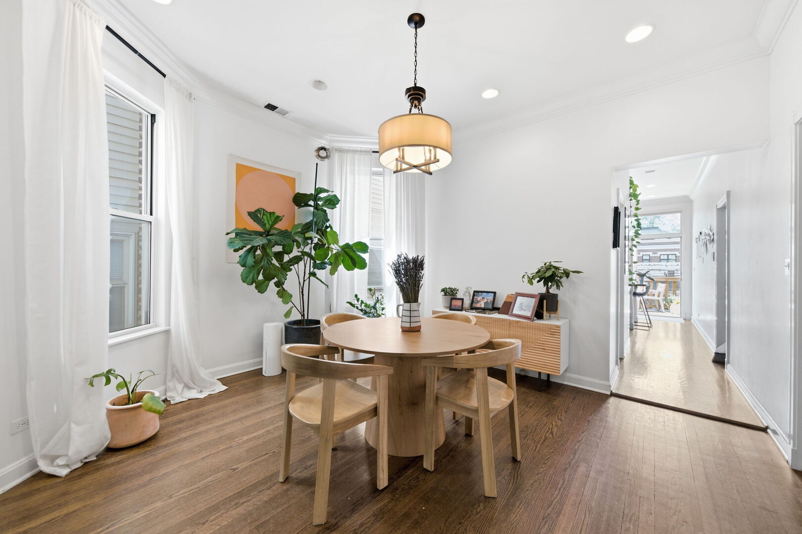 3742 N Janssen Avenue Unit: 2
