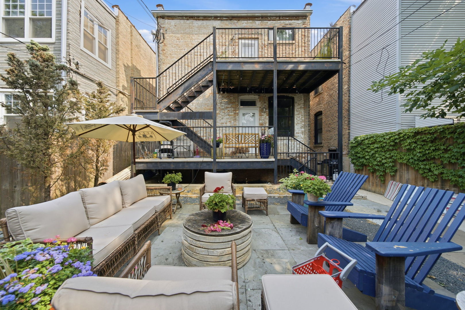 1225 W Newport Street Unit: G