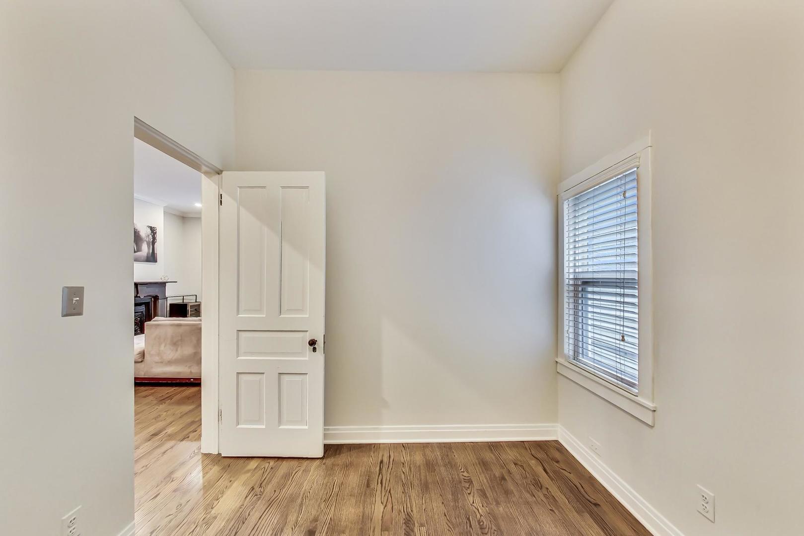 1214 W Wrightwood Avenue Unit: 2