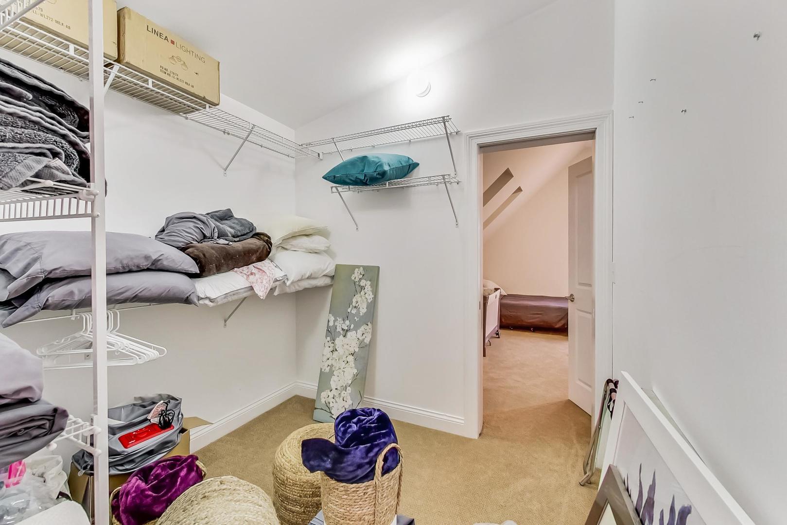 1214 W Wrightwood Avenue Unit: 2