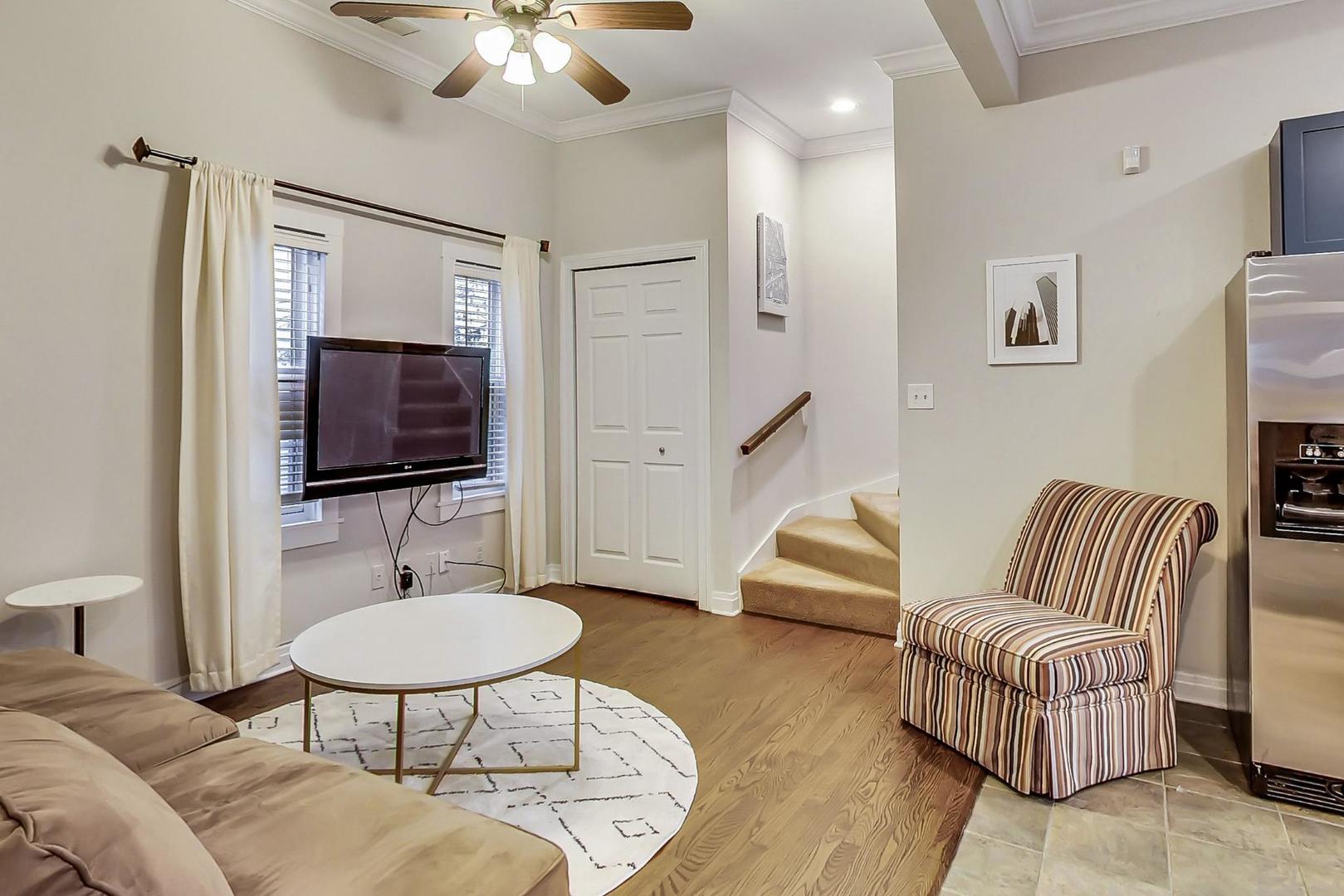 1214 W Wrightwood Avenue Unit: 2