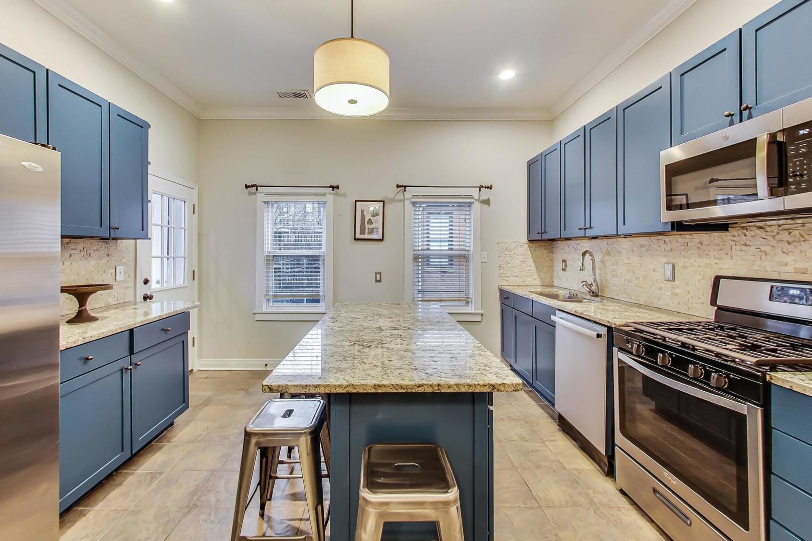 1214 W Wrightwood Avenue Unit: 2