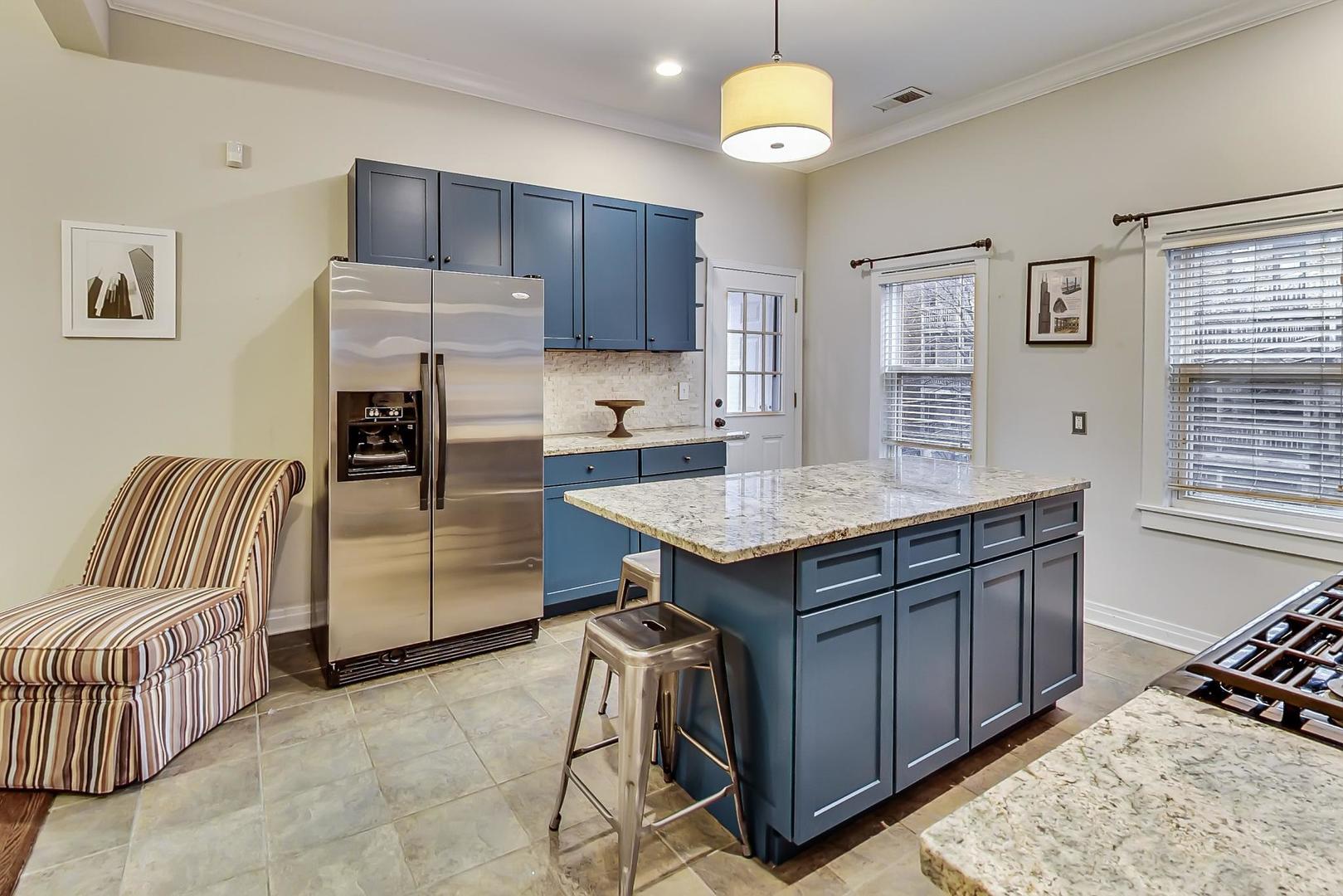 1214 W Wrightwood Avenue Unit: 2