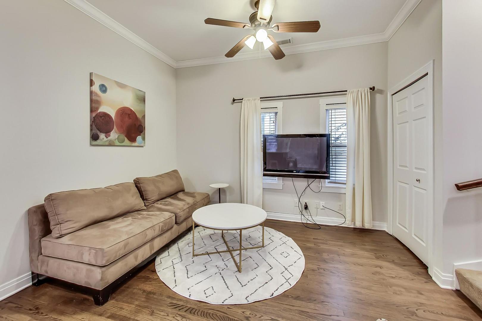 1214 W Wrightwood Avenue Unit: 2