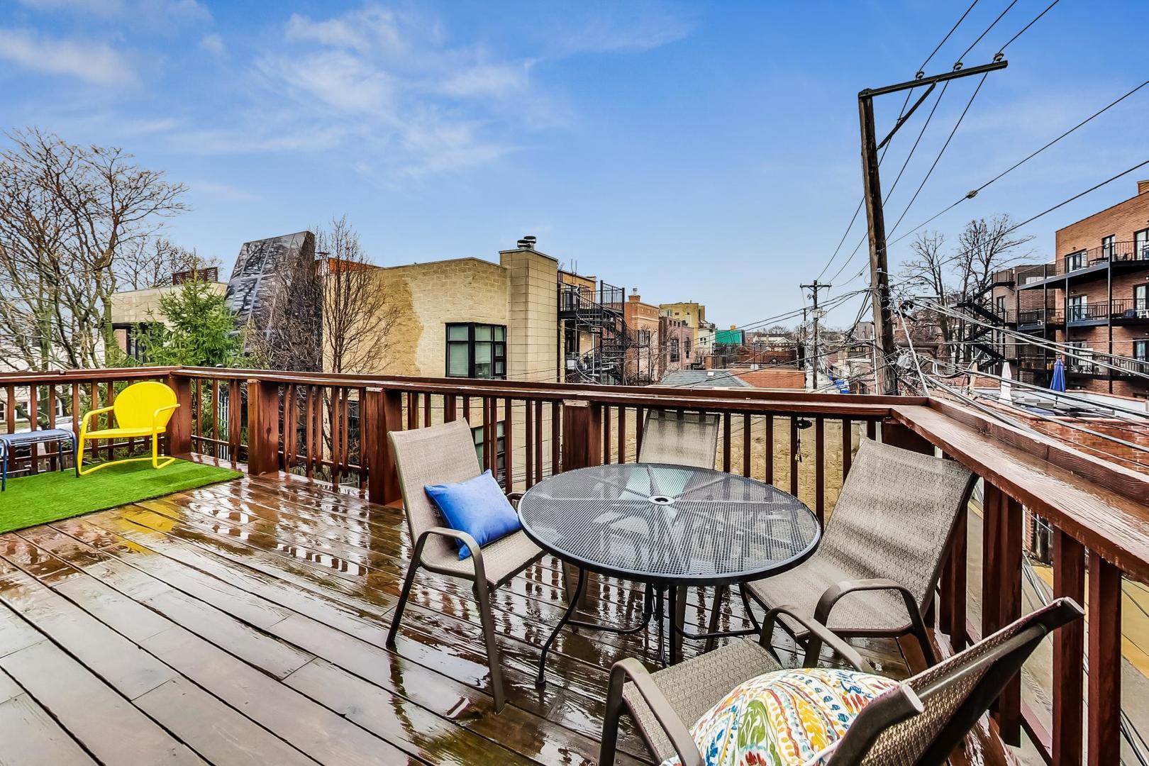 1214 W Wrightwood Avenue Unit: 2
