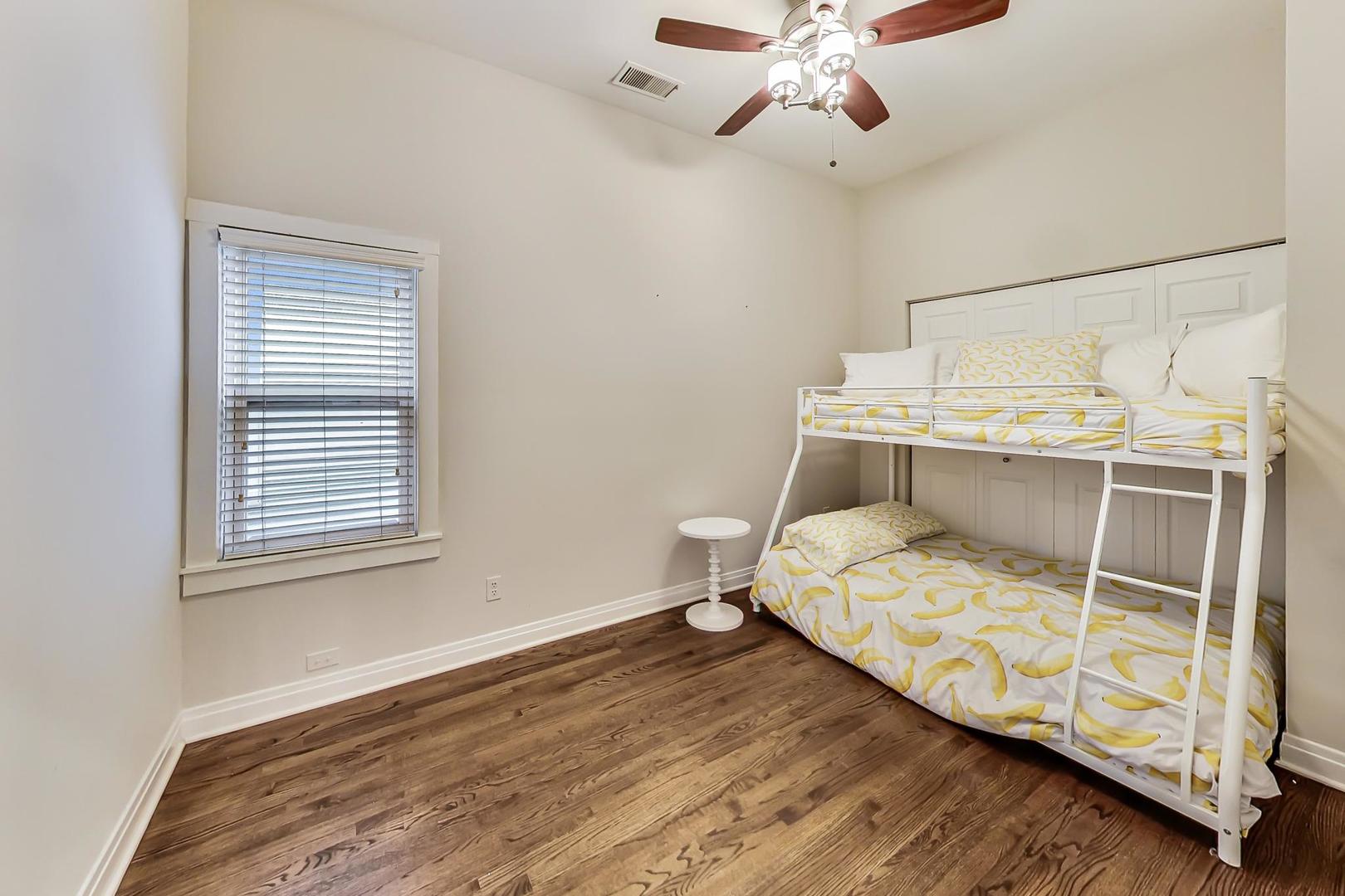 1214 W Wrightwood Avenue Unit: 2