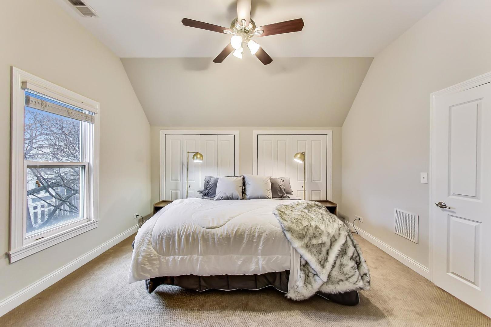 1214 W Wrightwood Avenue Unit: 2