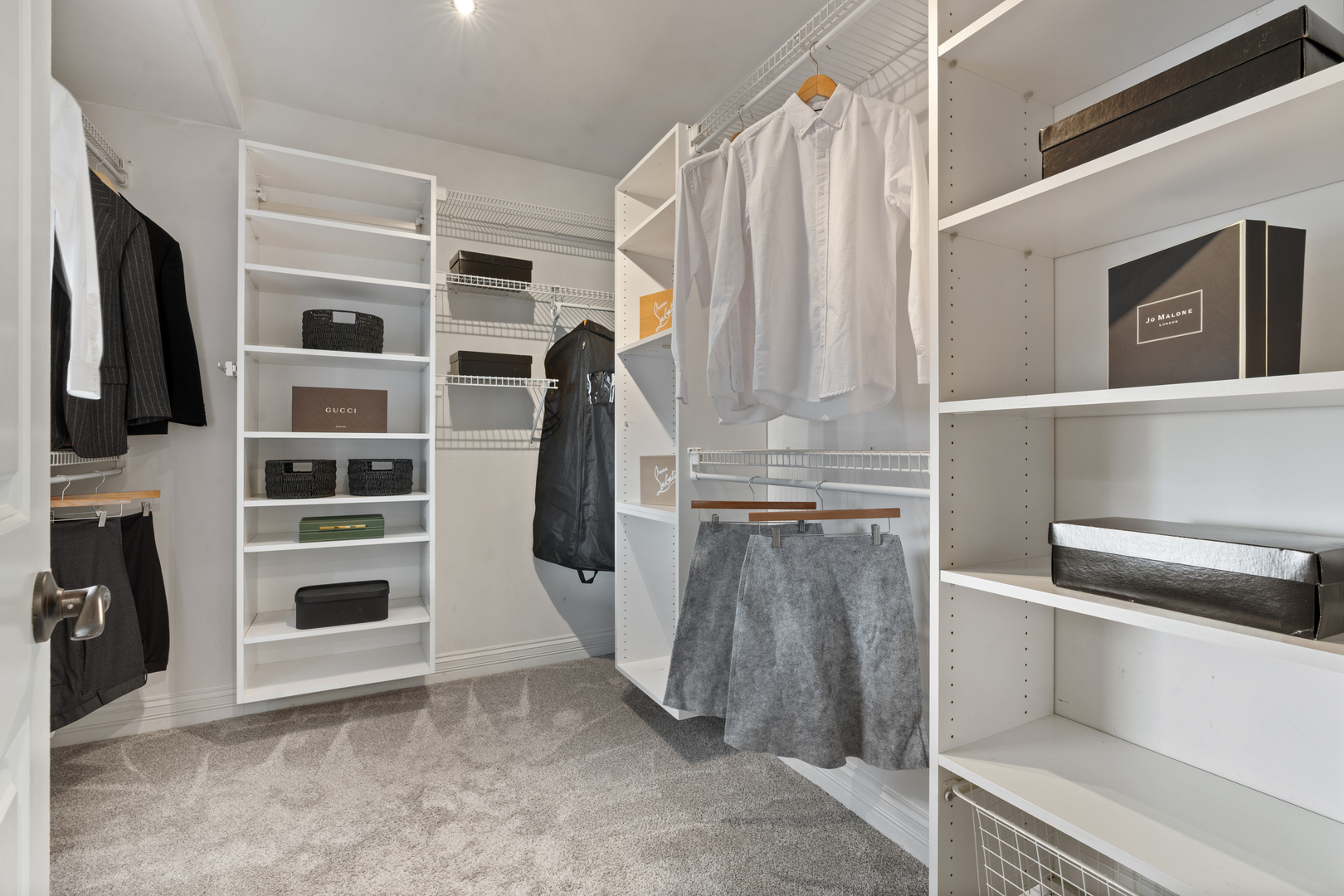 2843 N Lincoln Avenue Unit: 103