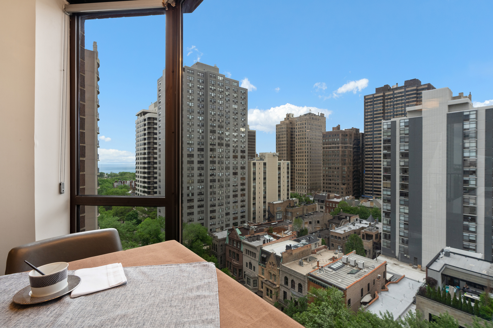1410 N State Street Unit: 15A
