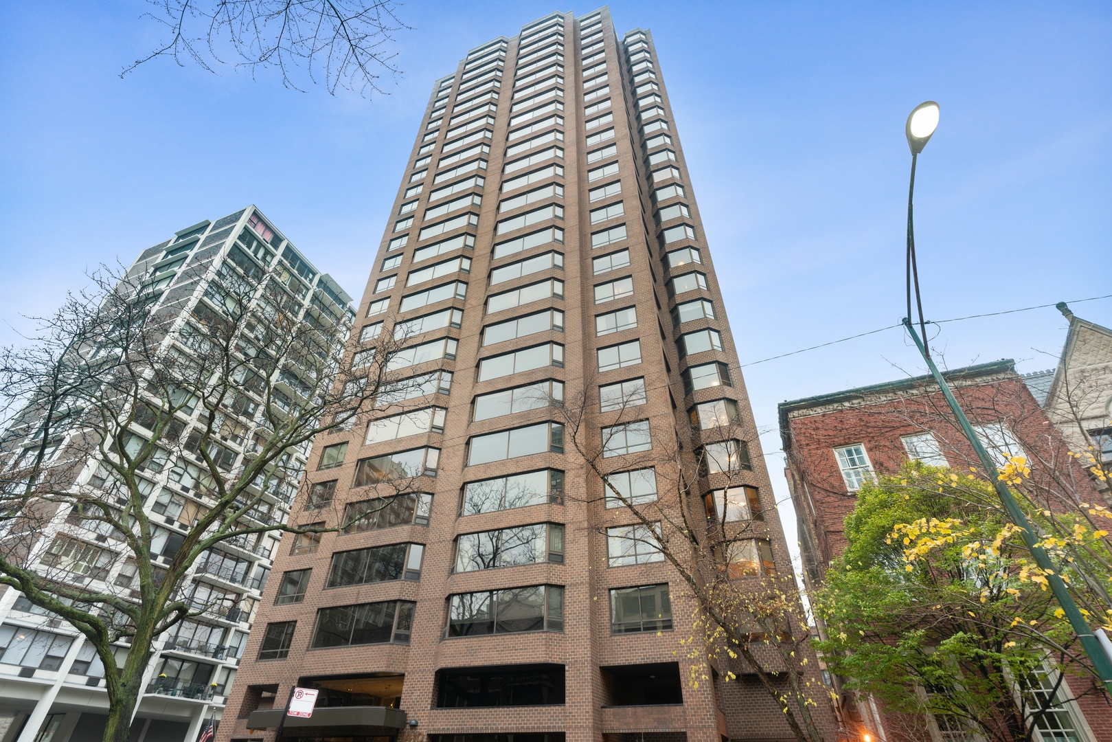 1410 N State Street Unit: 15A