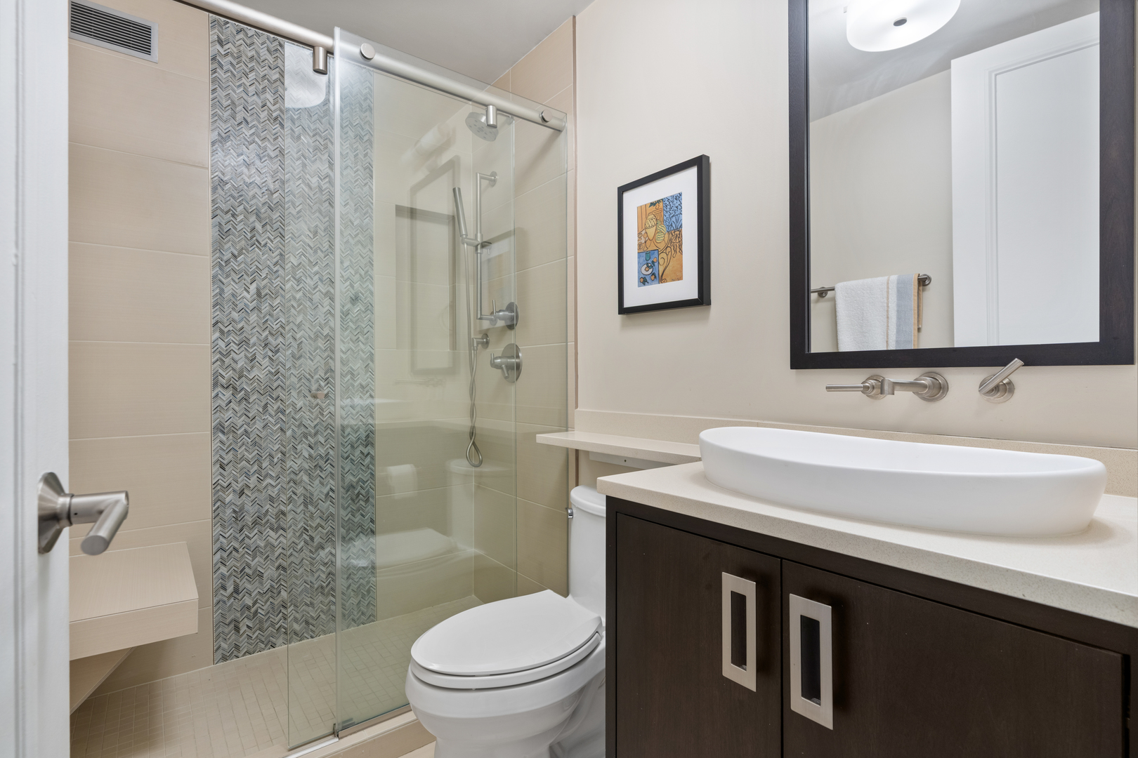 1410 N State Street Unit: 15A
