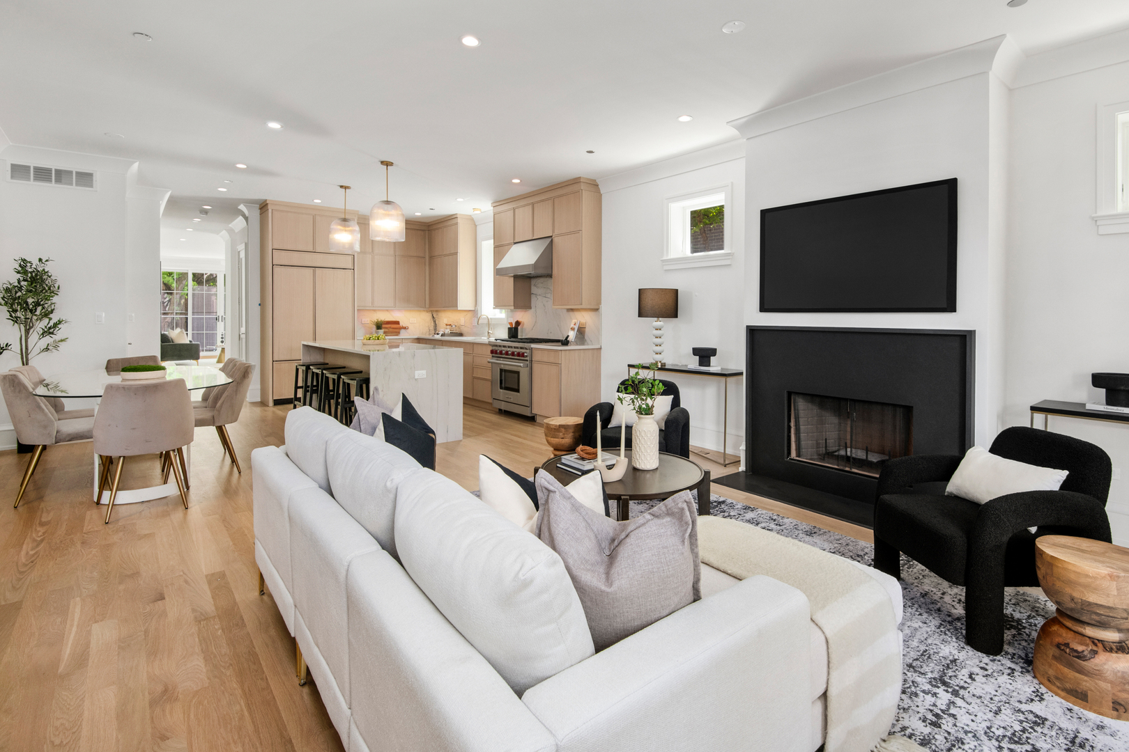 1942 N Orchard Street Unit: 1S