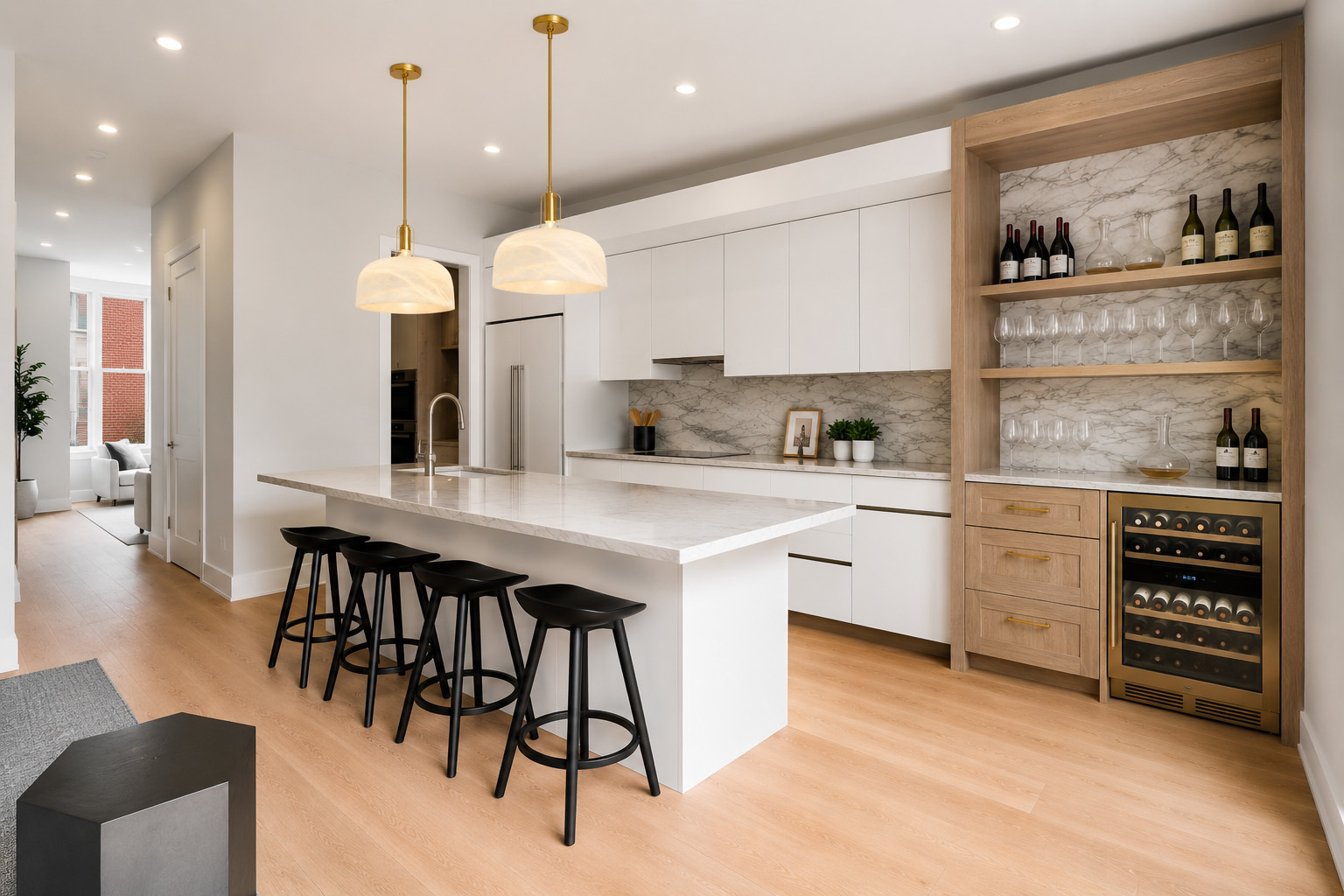2333 N Cambridge Avenue Unit: F