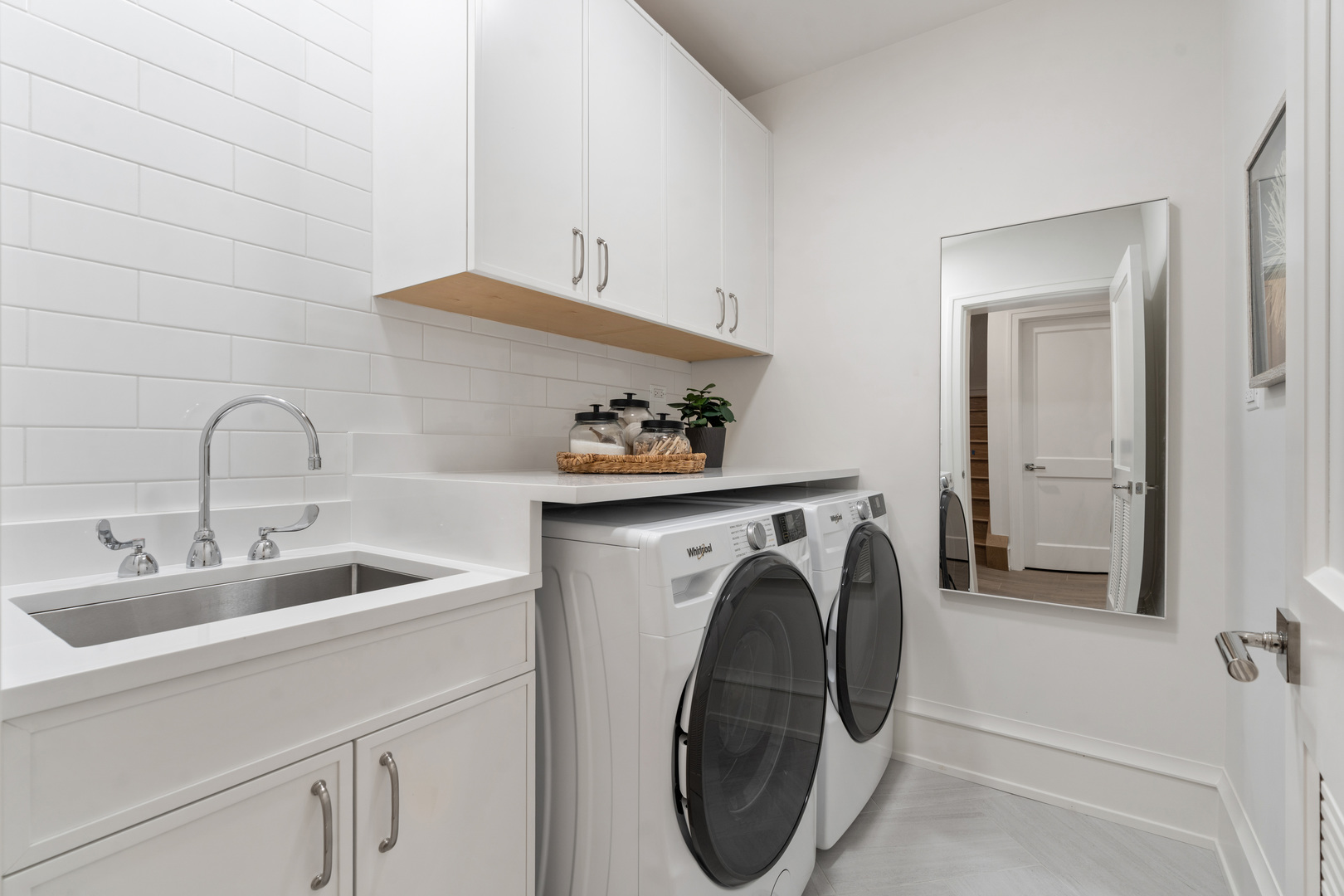 1942 N Orchard Street Unit: 1N