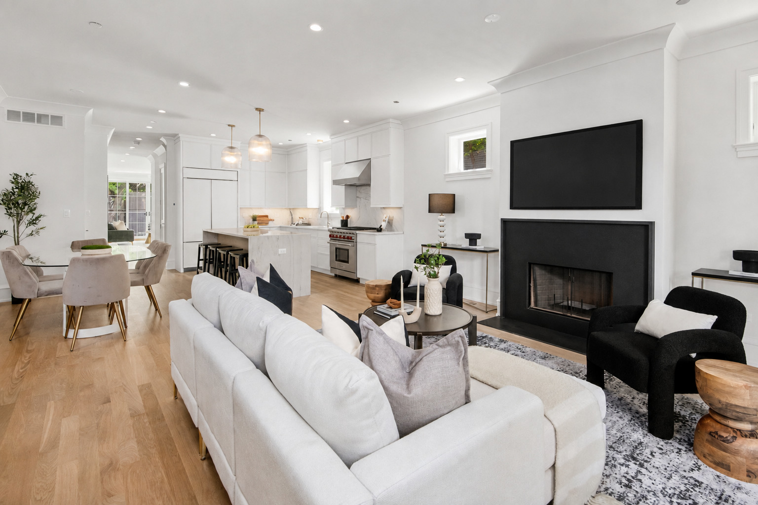 1942 N Orchard Street Unit: 1N
