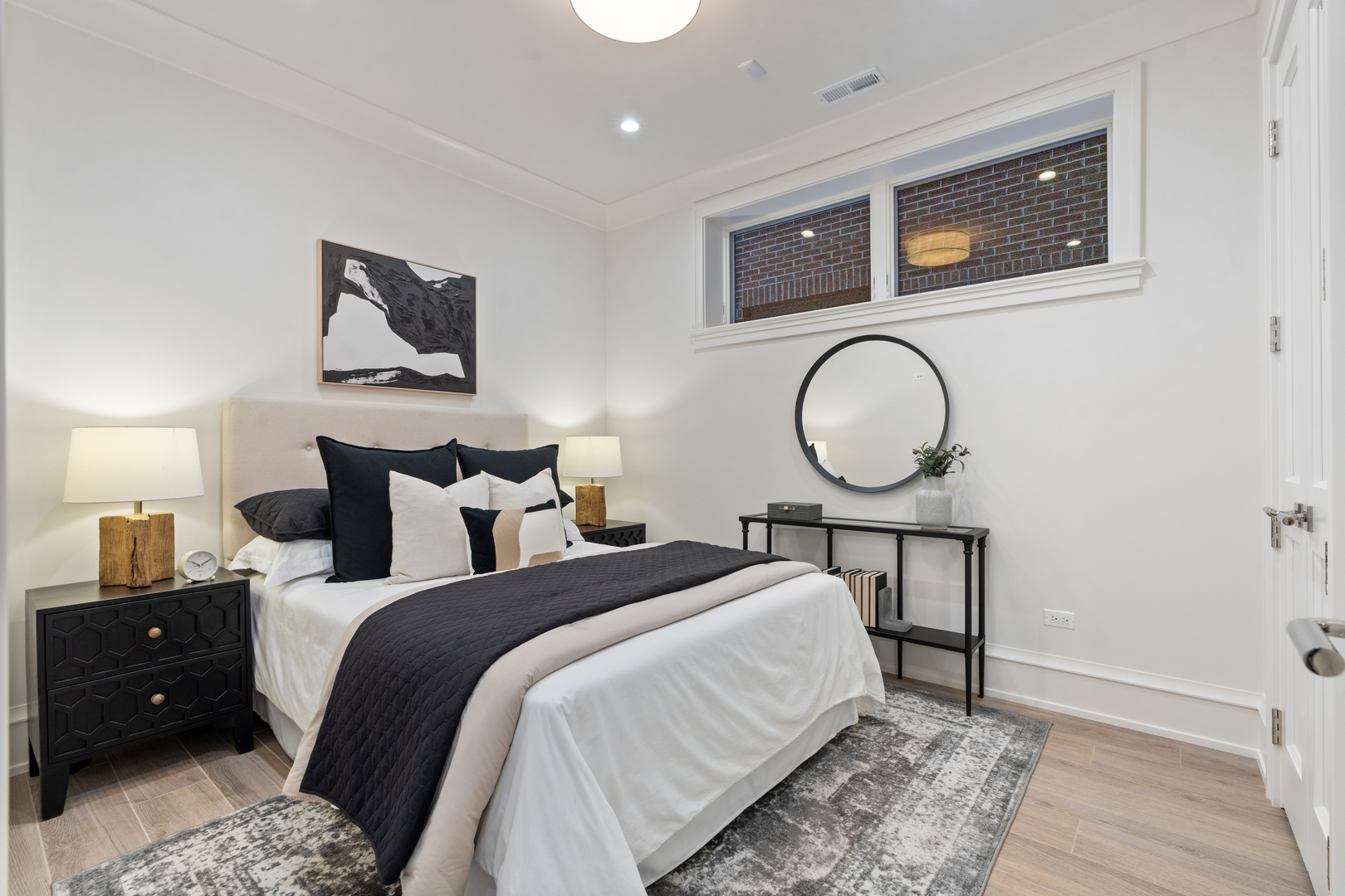 1942 N Orchard Street Unit: 1N