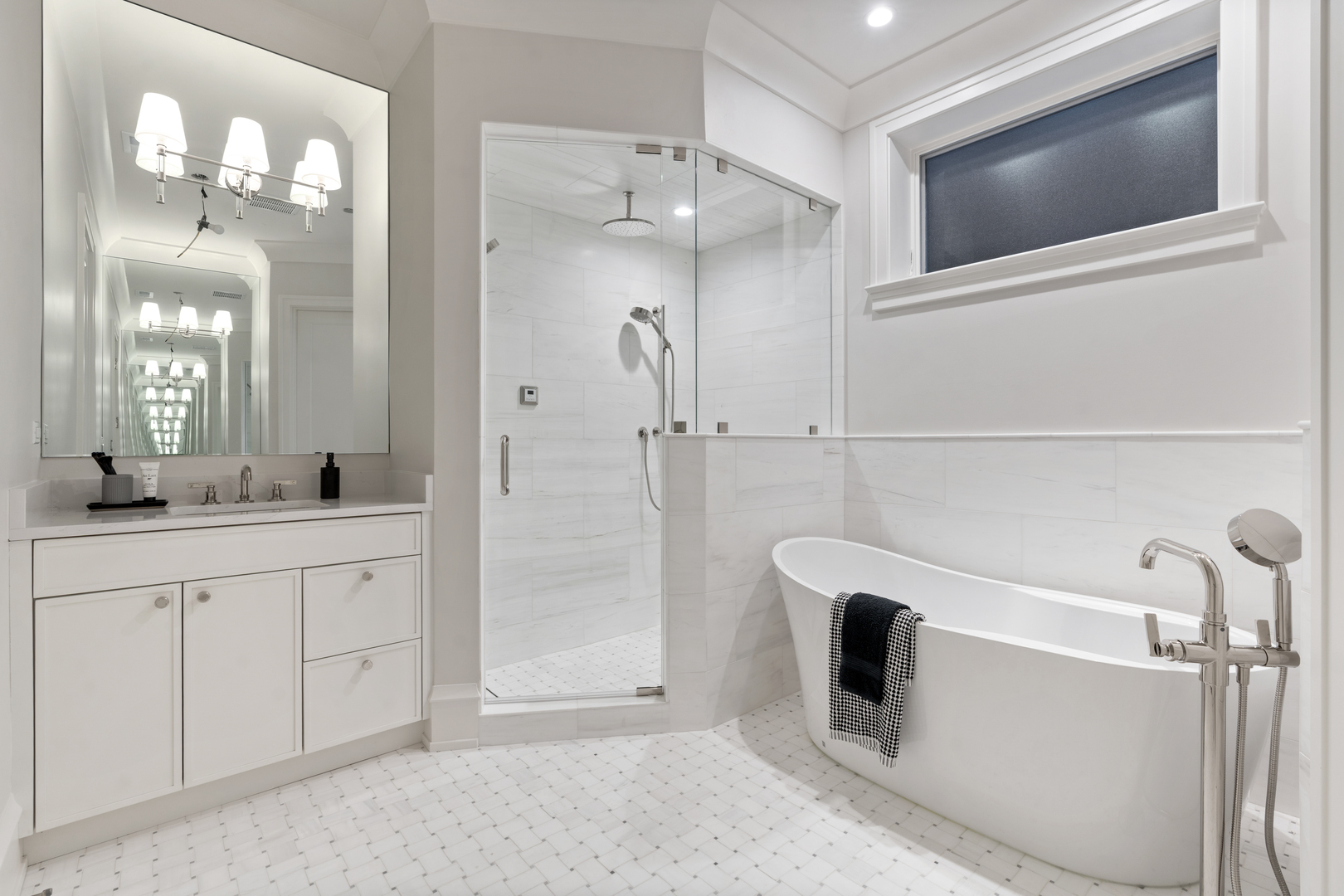 1942 N Orchard Street Unit: 1N
