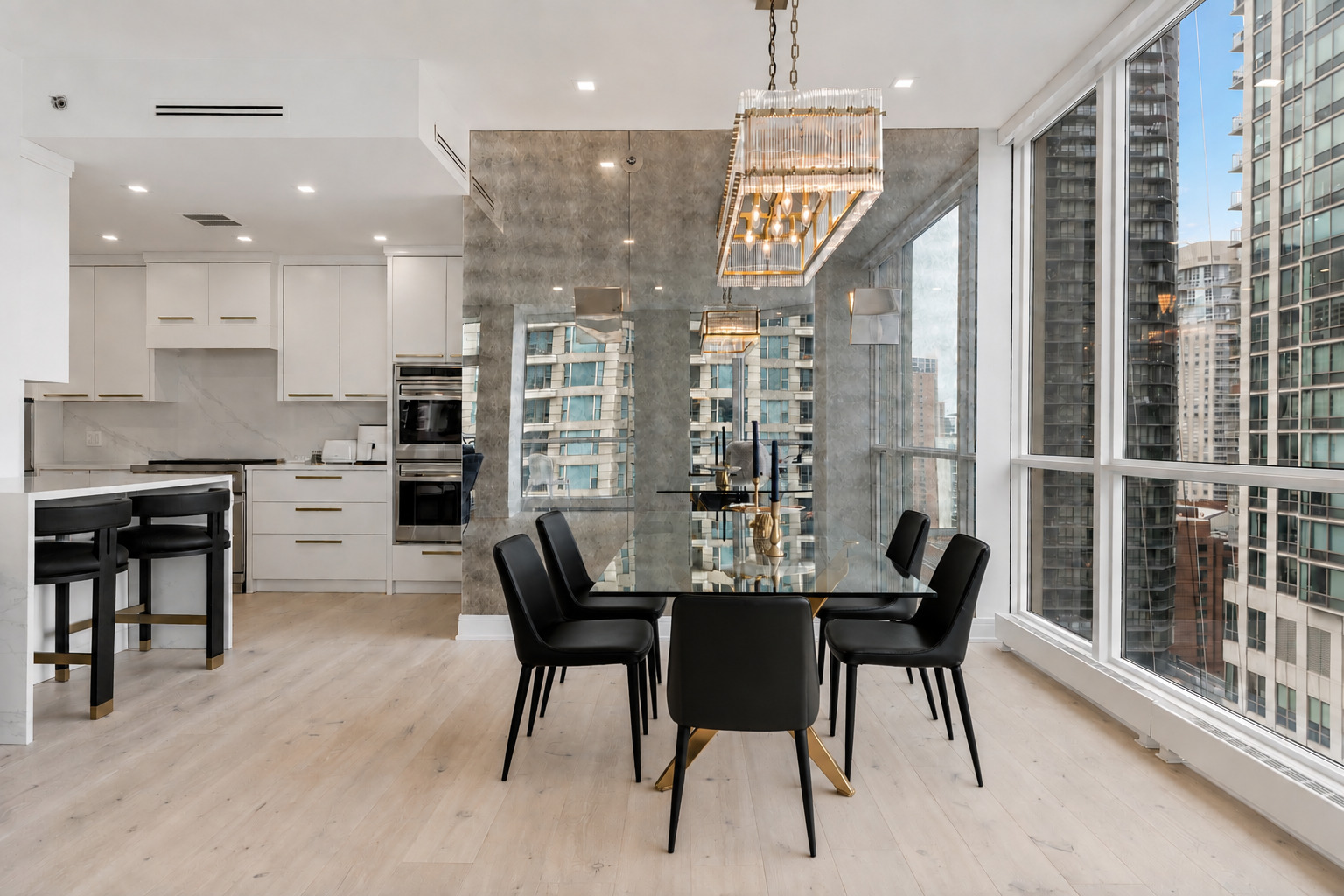 21 E Huron Street Unit: 1706