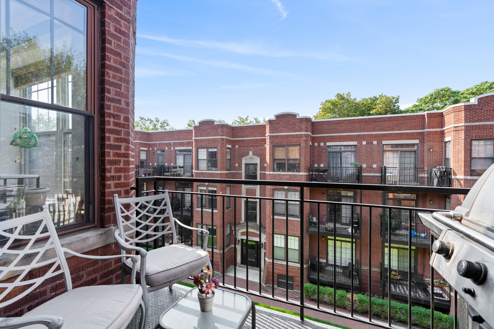 2709 N Mildred Avenue Unit: 3A