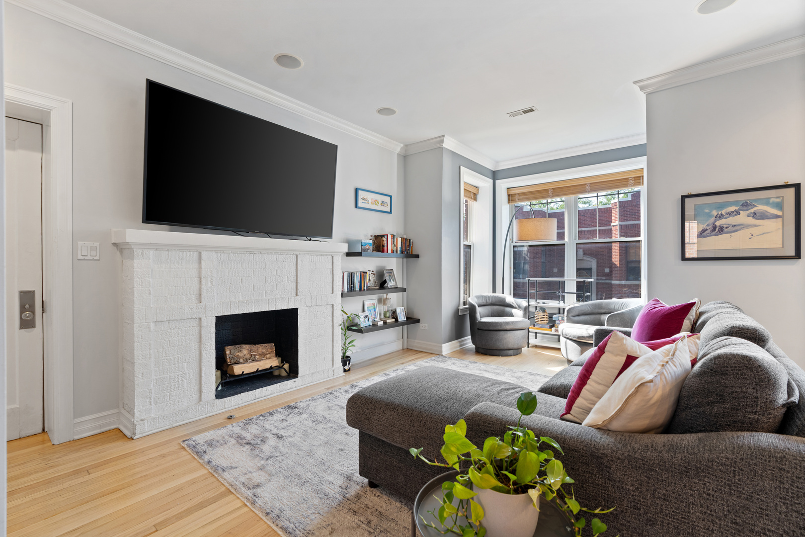 2709 N Mildred Avenue Unit: 3A
