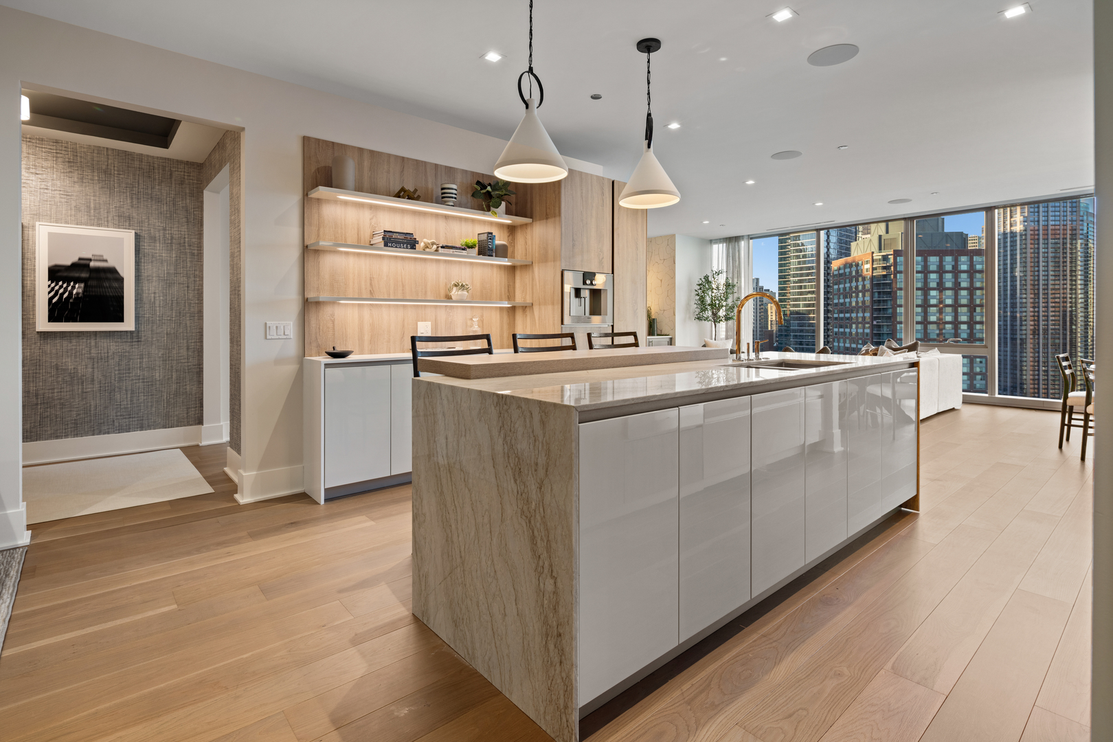 363 E Wacker Drive Unit: 1906