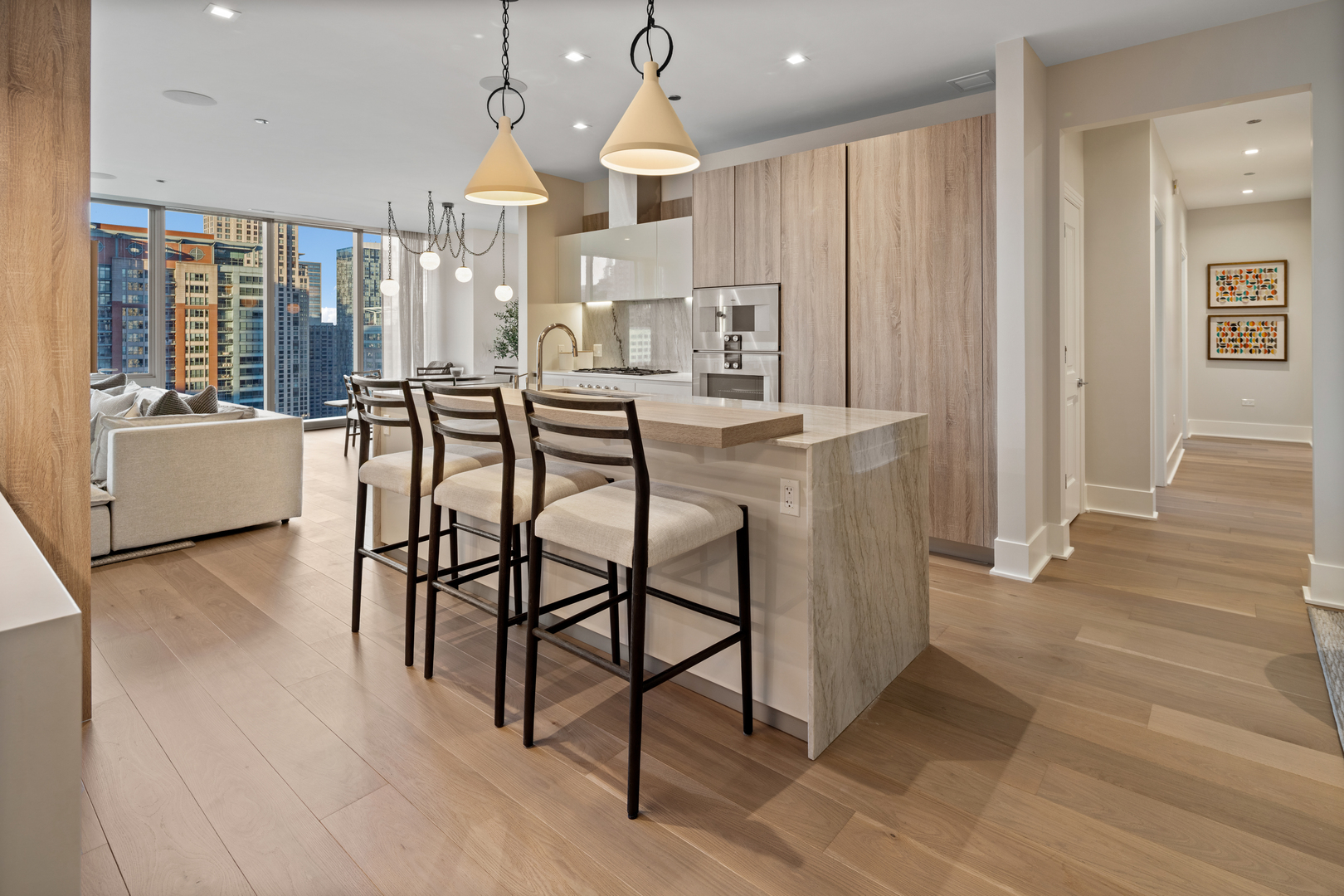 363 E Wacker Drive Unit: 1906