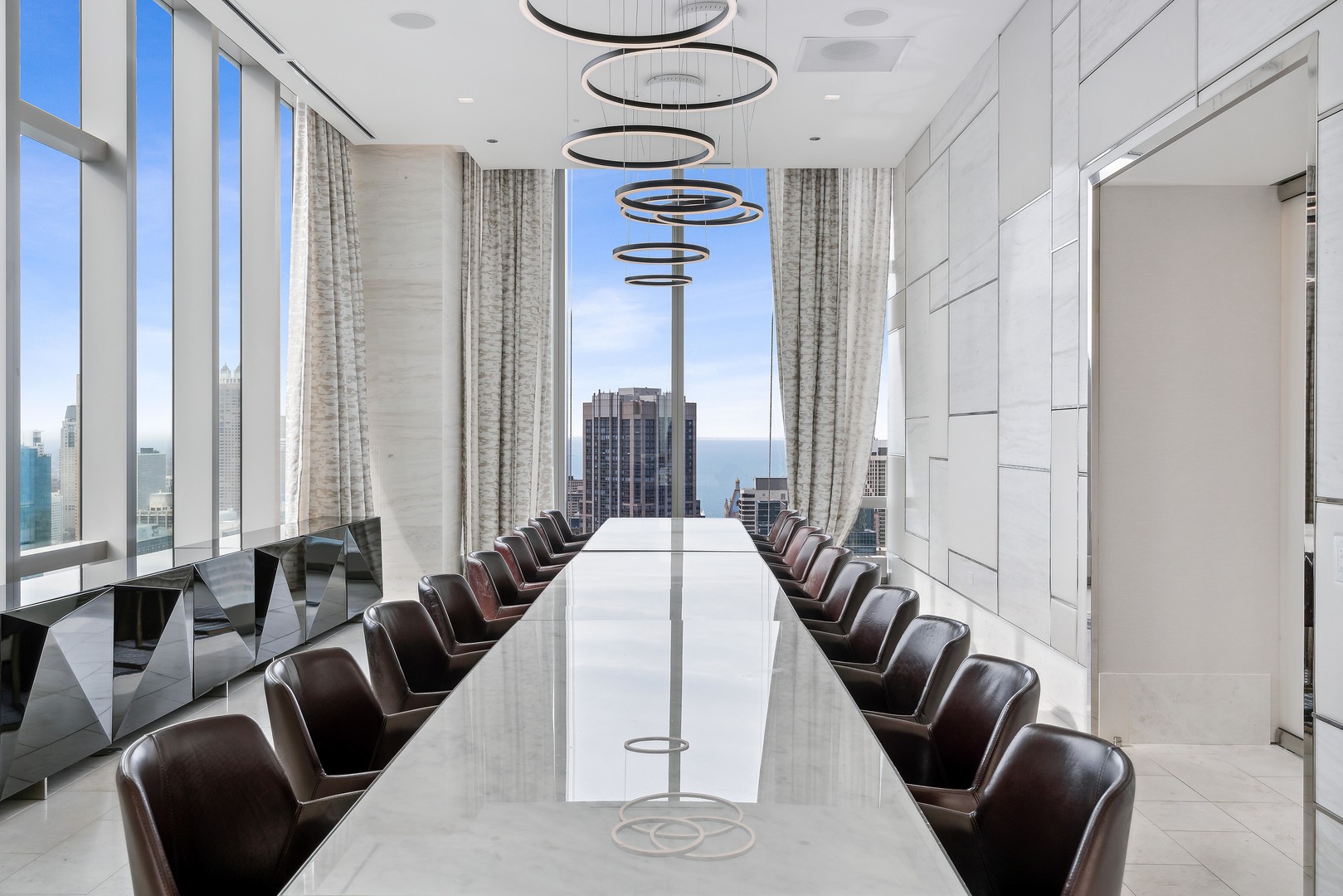 363 E Wacker Drive Unit: 1906