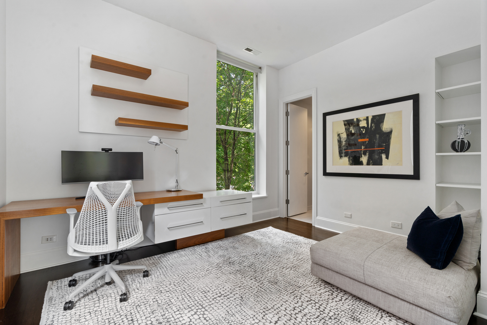3030 N Lake Shore Drive Unit: 202
